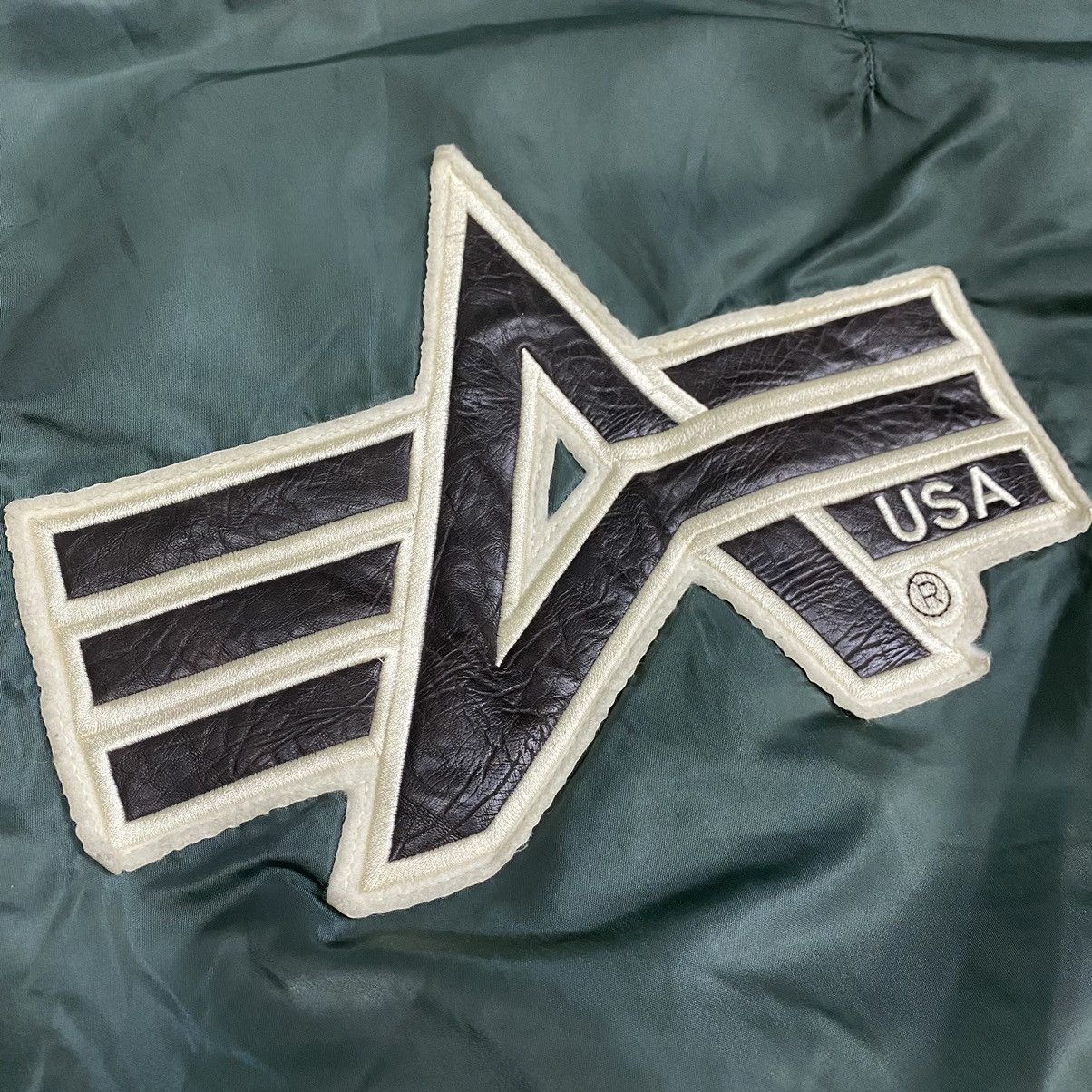 Alpha Industries Alpha Industries reversable bomber jacket Size US L / EU 52-54 / 3 - 14 Thumbnail