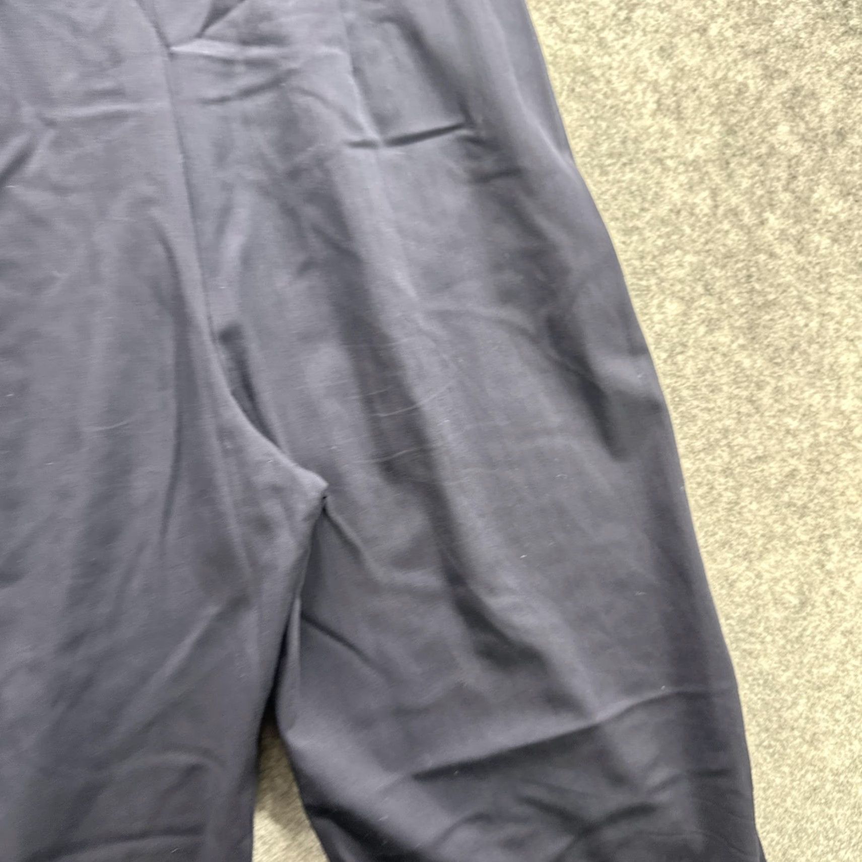 Giorgio Armani Giorgio Armani Le Collezioni Pants Womens 10 Navy Wool Pleated Tapered Zip Lined Pockets Workwear Made in Italy Size 32" / US 10 / IT 46 - 6 Thumbnail