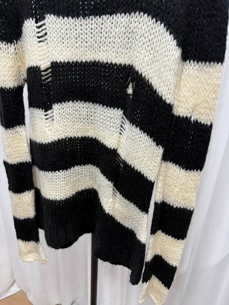 Ann Demeulemeester Ann demeulemeester Destroy the striped sweater 2503-Nextarr Size US XXS / EU 40 - 2 Thumbnail