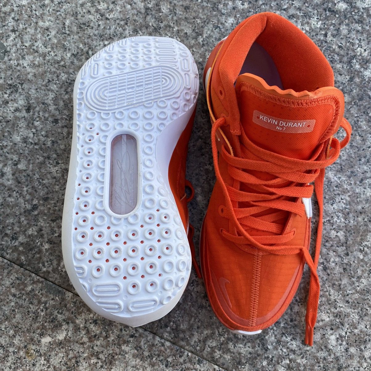 Nike Nike shoes Size US 7.5 / EU 40-41 - 2 Thumbnail