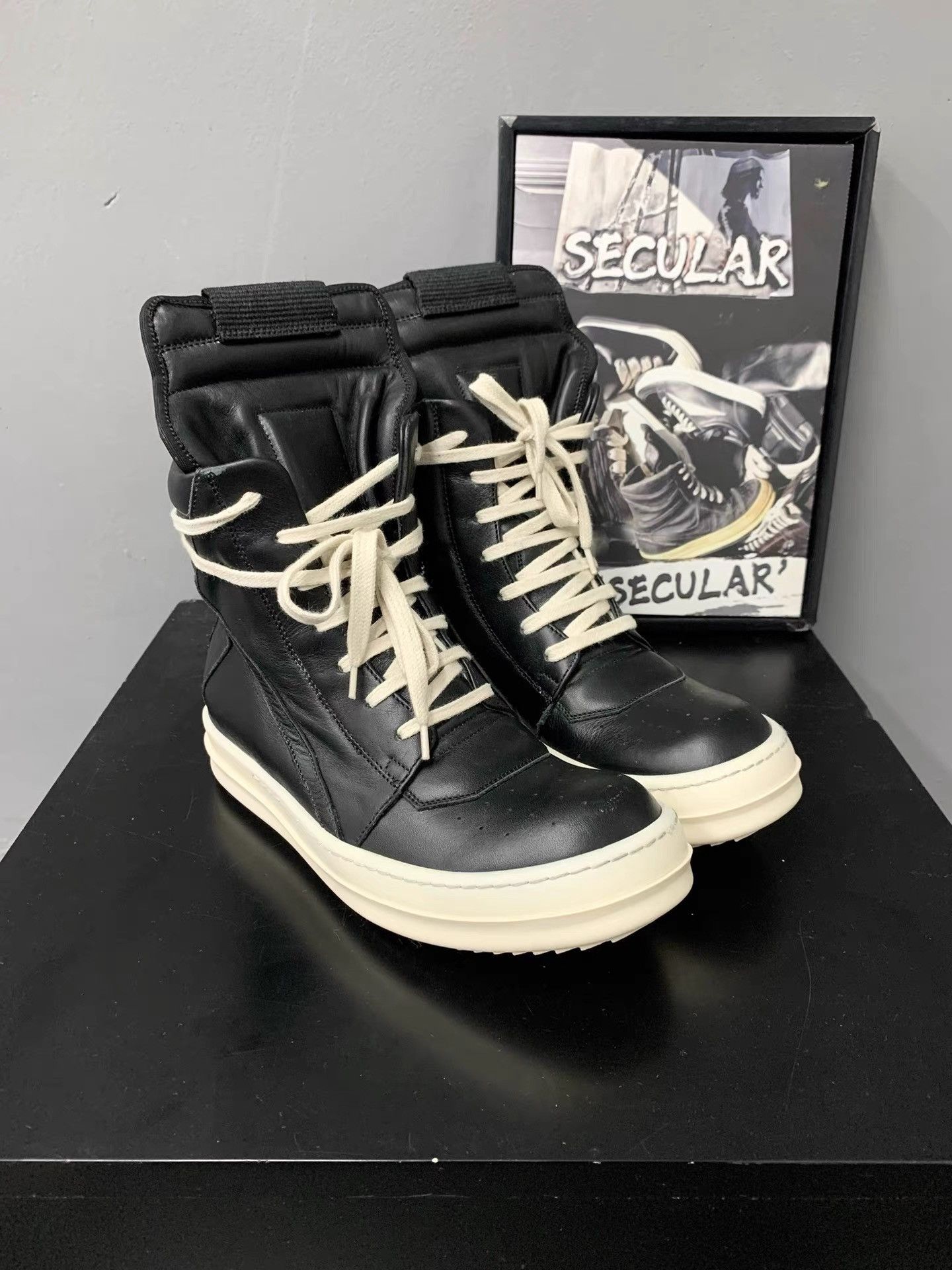 Rick Owens Rick Owens Mainline Sole Leather Inverted Triangle K34 Size US 6 / IT 36 - 3 Thumbnail