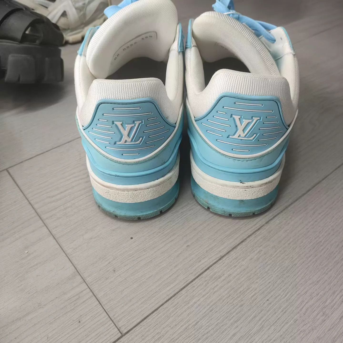 Louis Vuitton Louis Vuitton Denim Trainer Colorblock US 5.5 Size US 5.5 / IT 35.5 - 2 Thumbnail