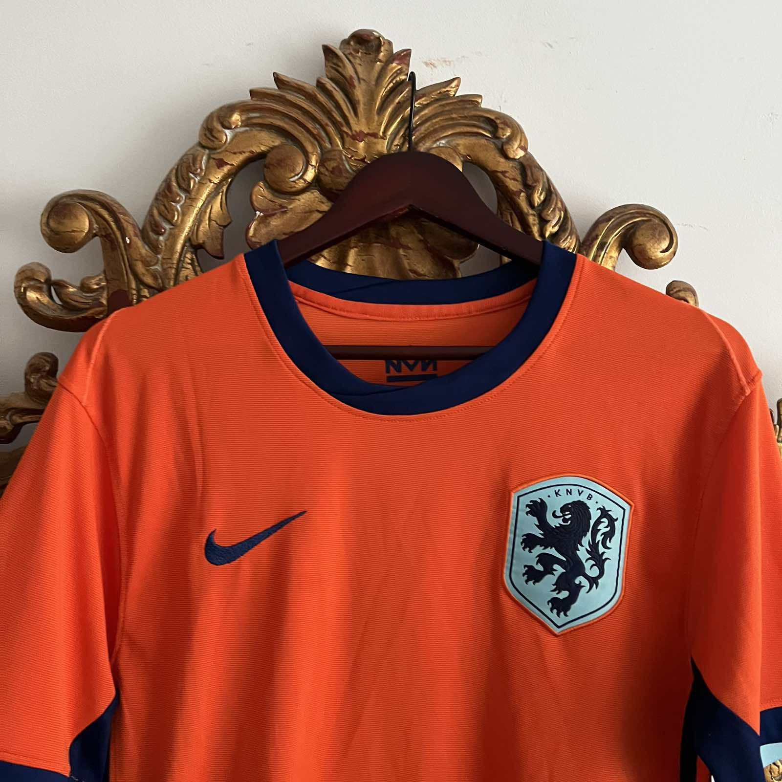 Nike NIKE HOLLAND NETHERLANDS HOME FOOTBALL JERSEY SOCCER SZ L Size US L / EU 52-54 / 3 - 4 Thumbnail