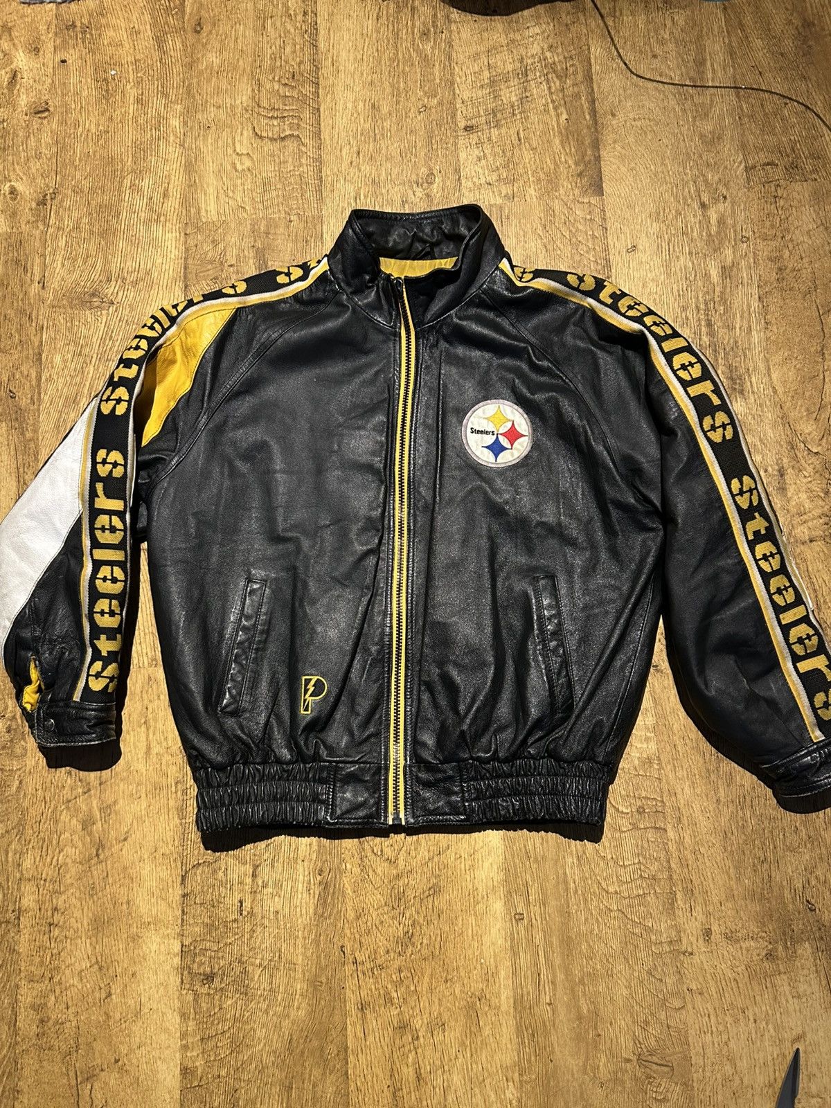 Pro Player Vintage Pittsburgh Steelers Leather Jacket by Pro Player NFL Size US L / EU 52-54 / 3 - 1 Thumbnail