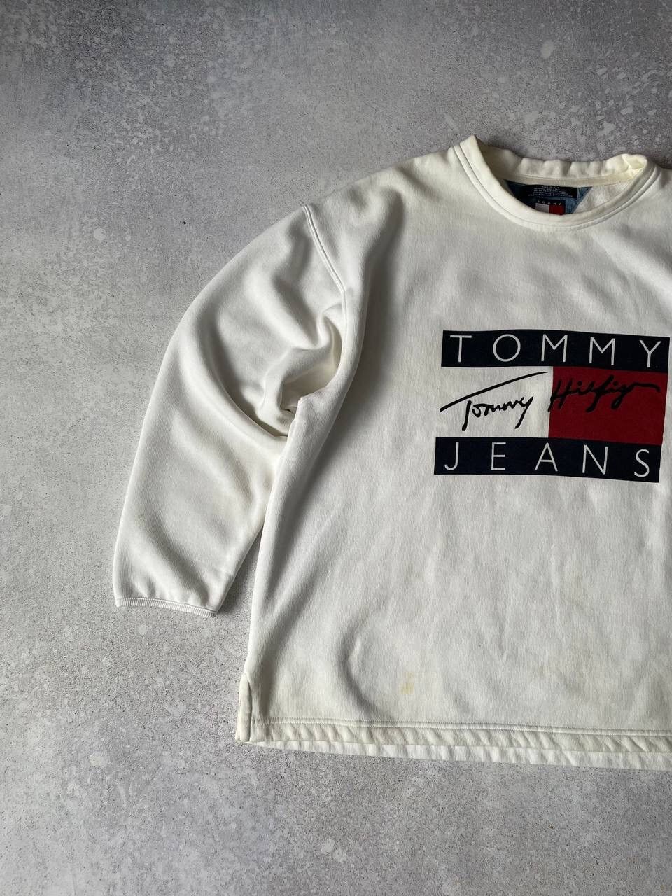 Tommy Hilfiger × Vintage Vintage 90s Tommy Hilfiger Crewneck Sweatshirt Big Logo Y2K Size US XL / EU 56 / 4 - 4 Thumbnail