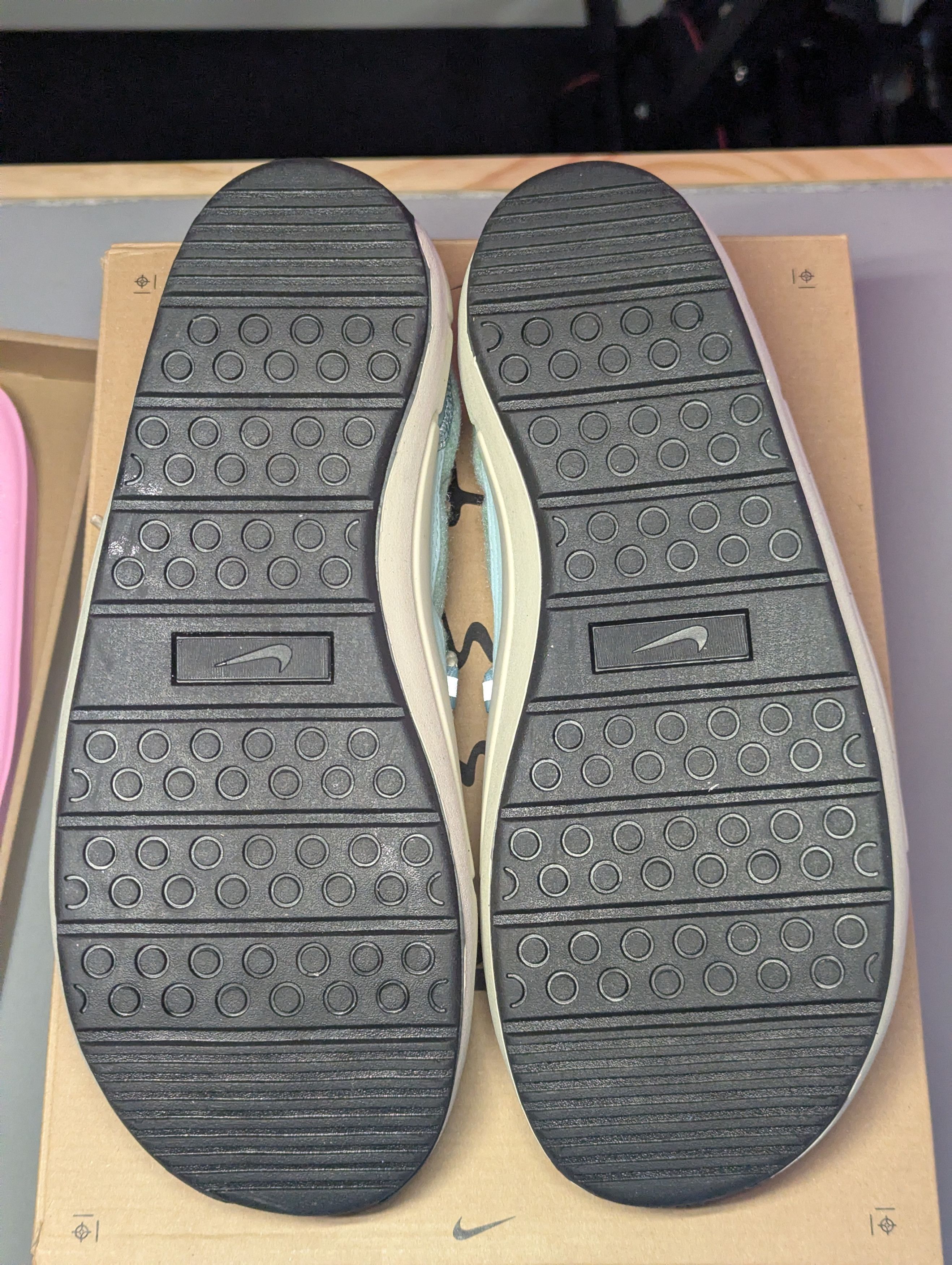 Nike Brand New Size 9M - Nike Offline Pack Ocean Cube Sanddrift Size US 9 / EU 42 - 6 Thumbnail