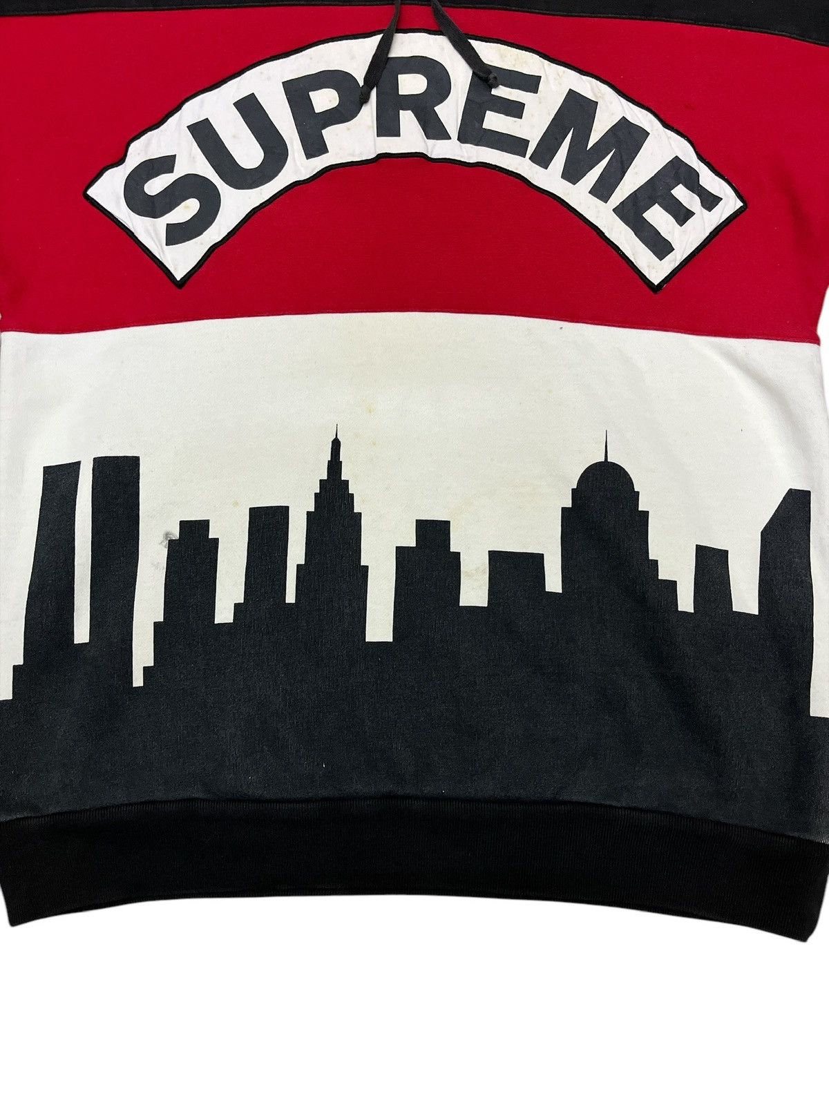 Supreme Vintage Supreme 2005 Raising Hell Size US L / EU 52-54 / 3 - 4 Thumbnail