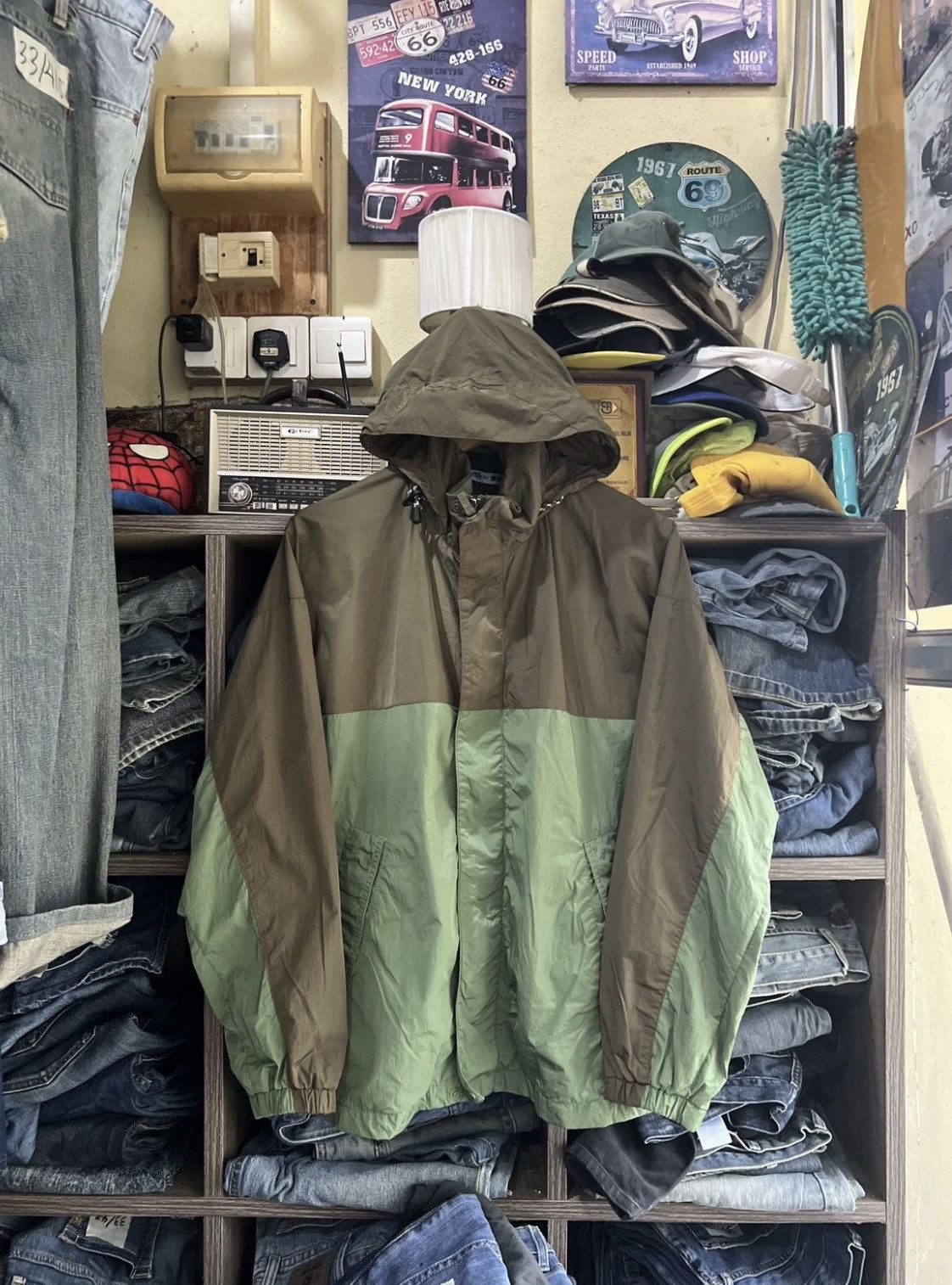 Japanese Brand 🔥J.W. Anderson x Uniqlo Two Tone Zipper Jacket Size US L / EU 52-54 / 3 - 3 Thumbnail