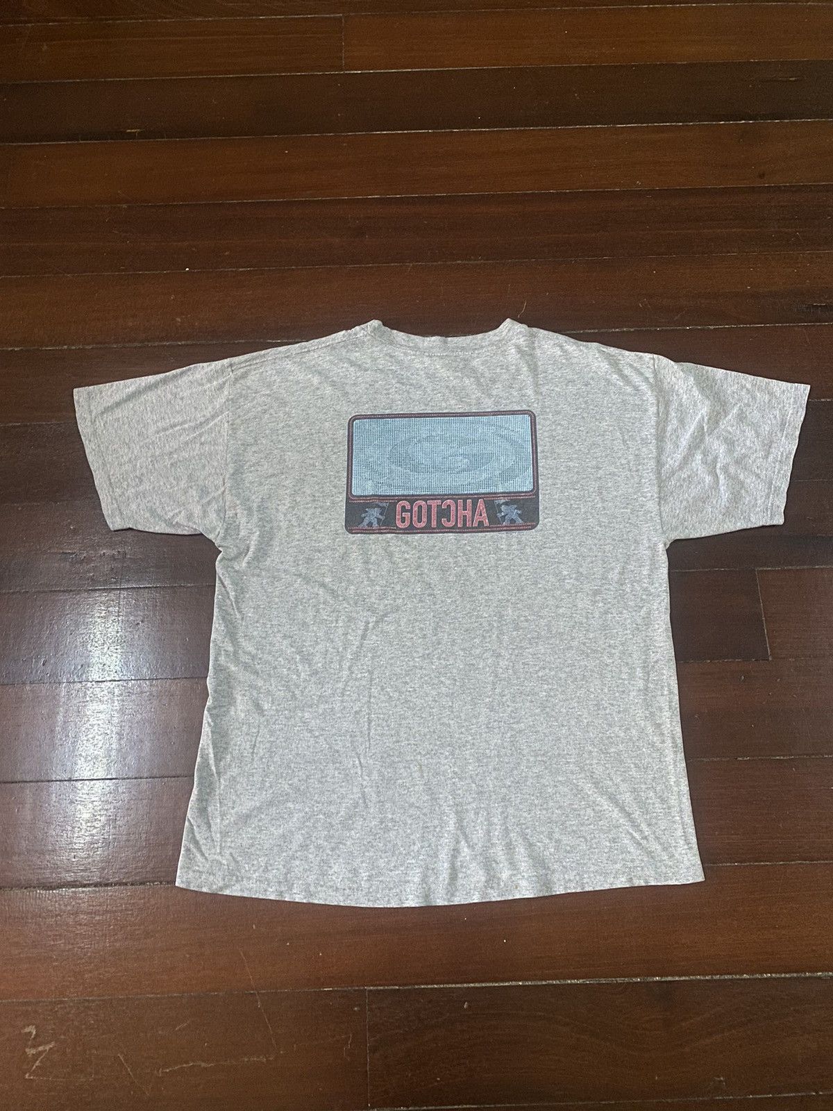 Powell Peralta × Santa Cruz Skateboards × Vintage Vintage Y2K GOTCHA surfing skateboard Tees Size US XL / EU 56 / 4 - 2 Thumbnail