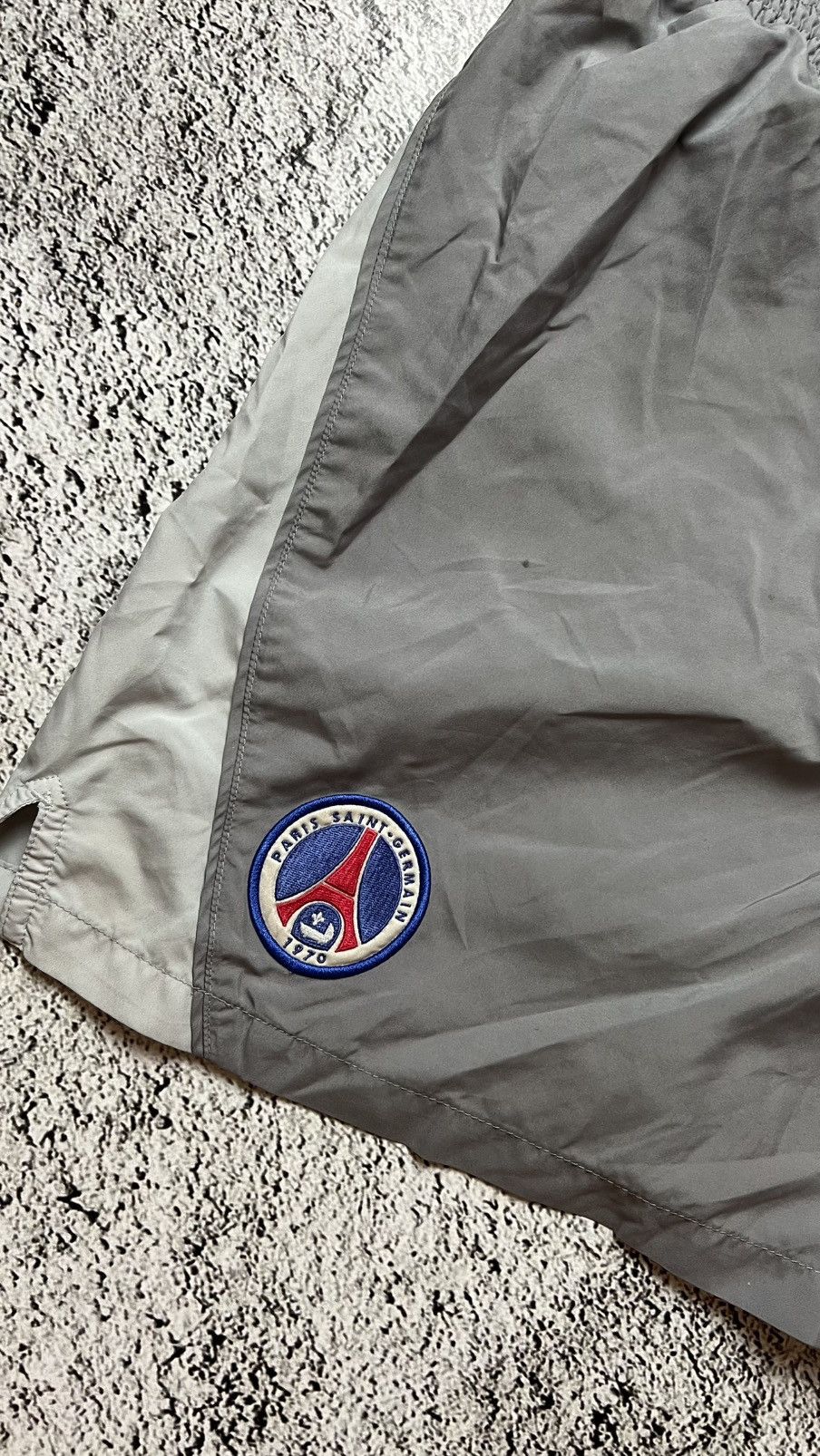 Nike 2000-2001 PSG Paris Saint Germain rare vintage nike shorts Size US 34 / EU 50 - 2 Thumbnail