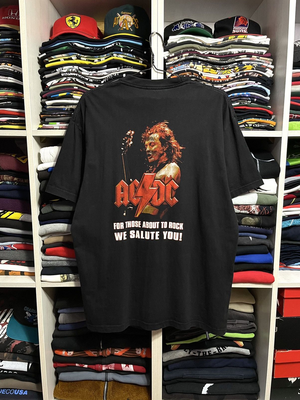 Band Tees Vintage 90s AC/DC Rock Metal Band T-Shirt Faded Black Size US XL / EU 56 / 4 - 1 Thumbnail