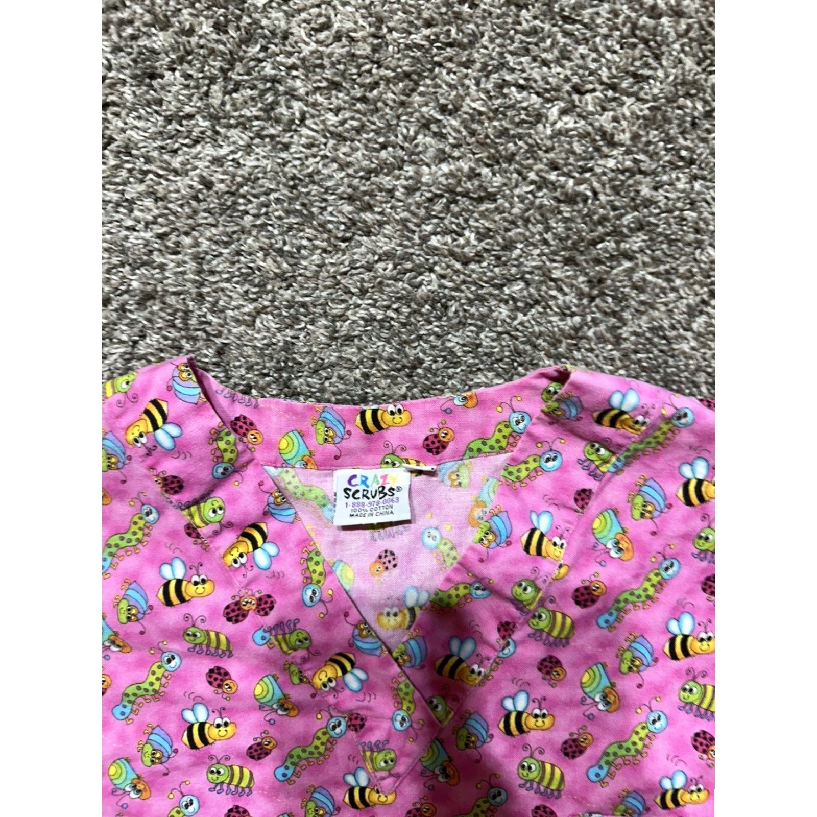 Pinko VINTAGE Scrub Top Women’s Size Oversized Small Pink Bugs Bees Ladybug Cotton Short Sleev Size S / US 4 / IT 40 - 2 Thumbnail