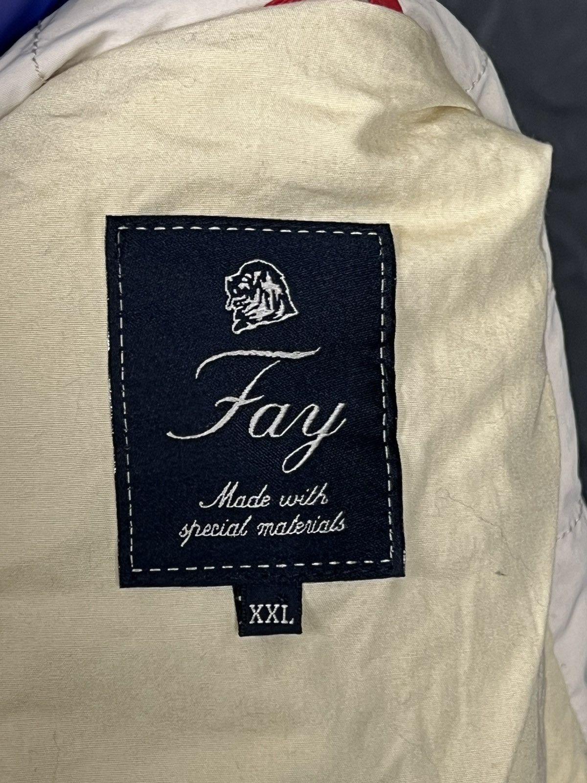 Fay Fay Italy vest jacket with iconic carabiner lock Size US XXL / EU 58 / 5 - 9 Thumbnail