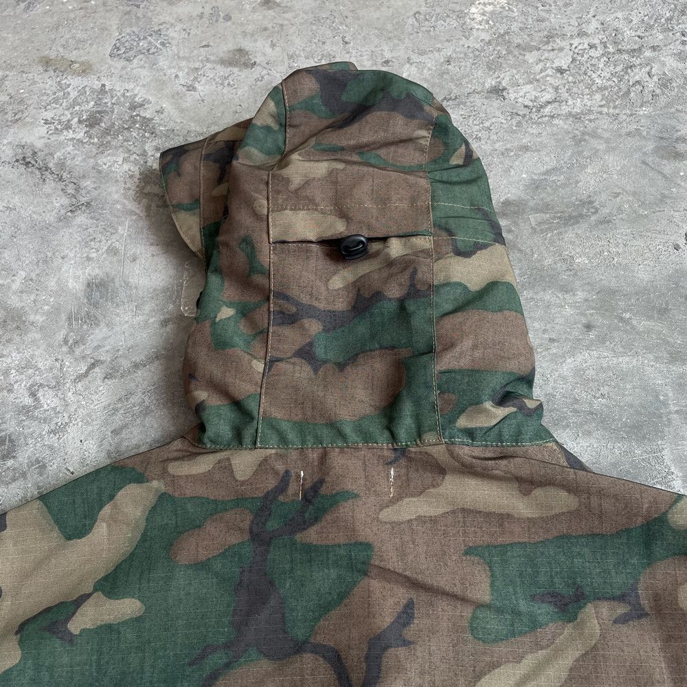 Japanese Brand Old camouflage Military Zipper Hooded Size US L / EU 52-54 / 3 - 6 Thumbnail