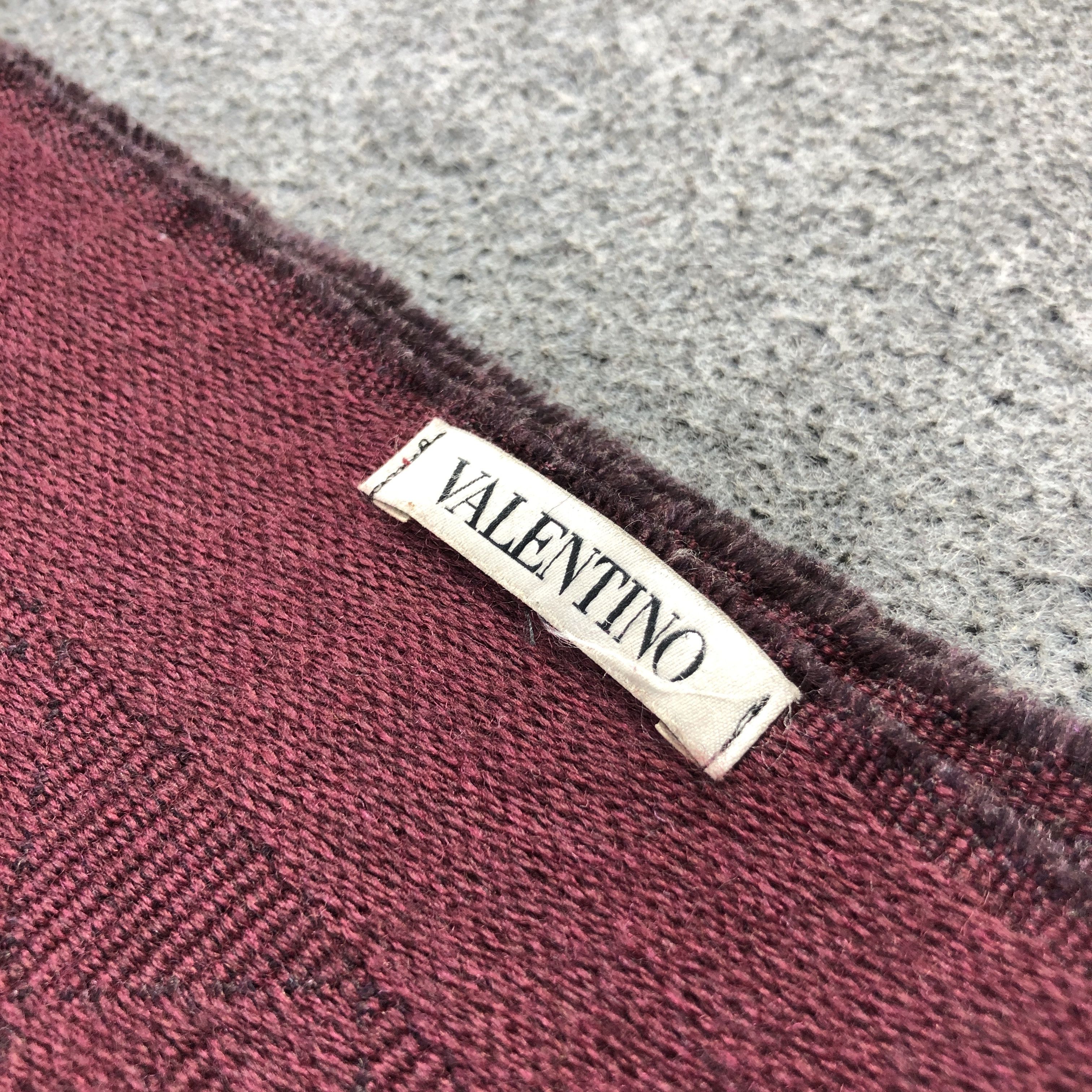 Vintage Vintage Valentino Monogram Wool Scarf Muffler V2957 Size ONE SIZE - 4 Thumbnail