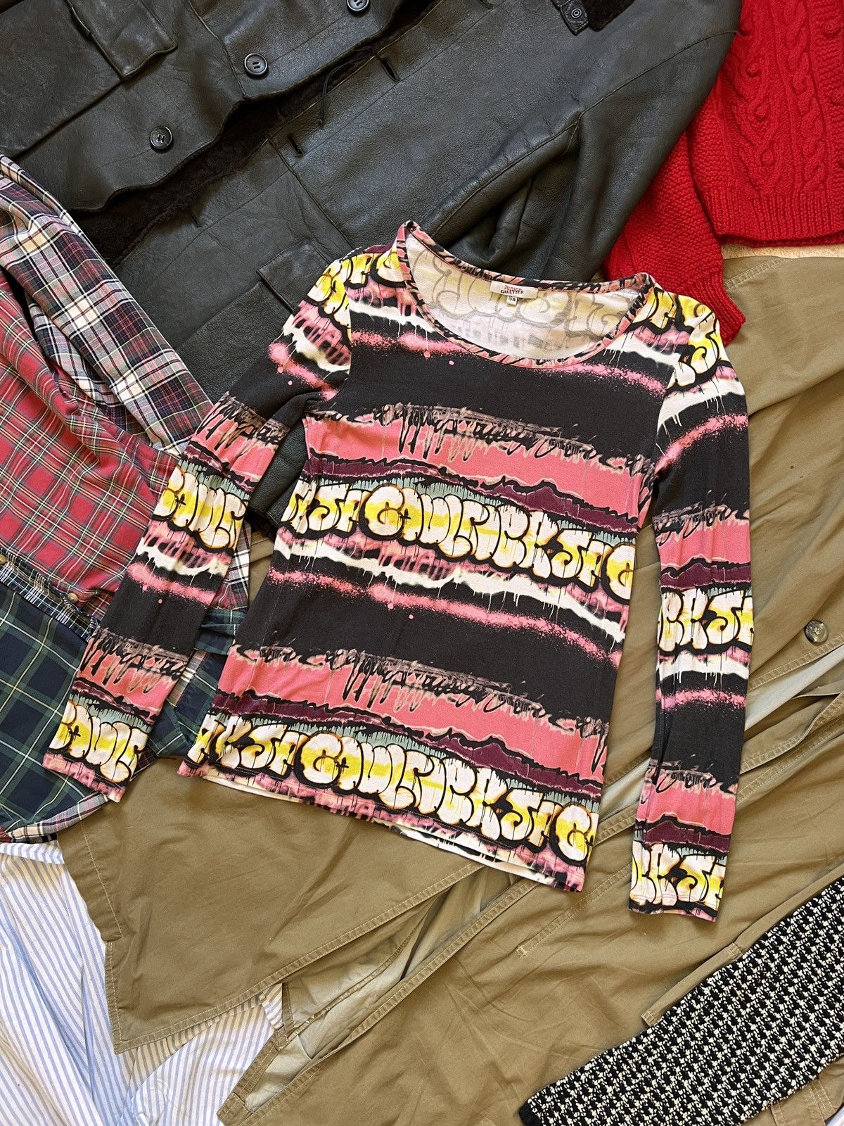Jean Paul Gaultier Jean Paul Gaultier Vintage Graffiti Blouse Size M / US 6-8 / IT 42-44 - 1 Thumbnail