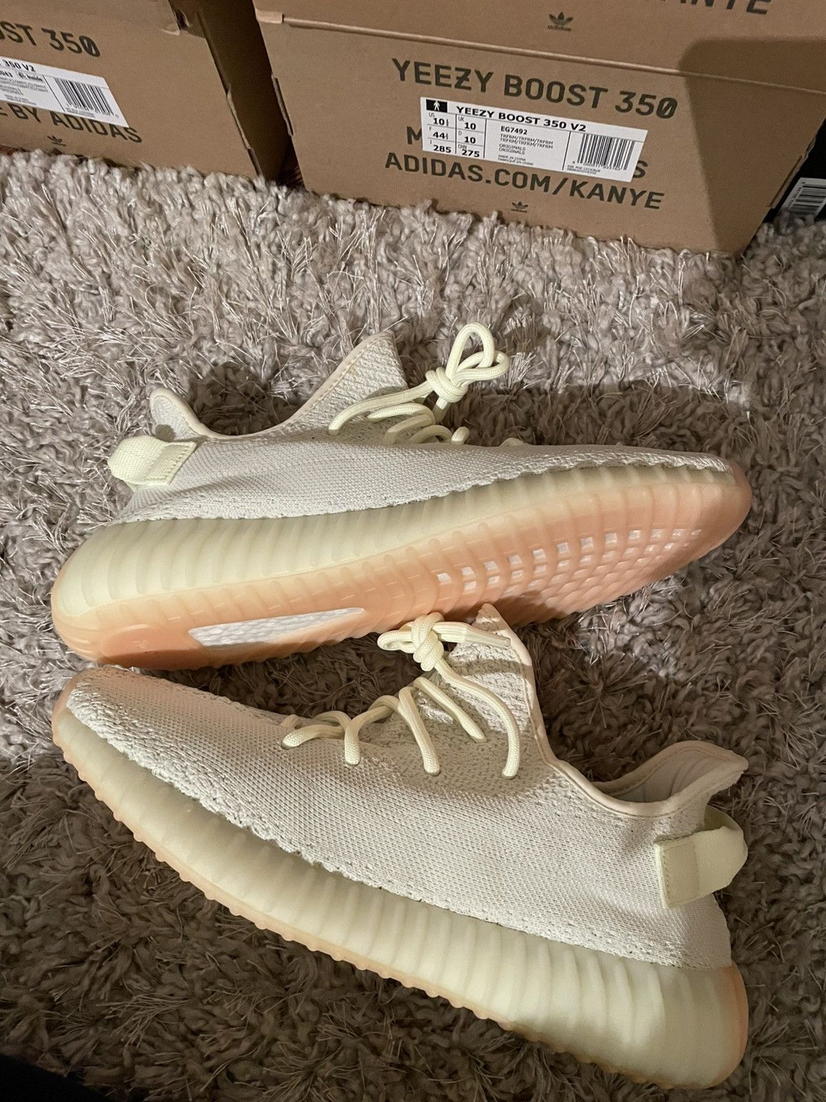 Yeezy Yeezy 359 V2 Butter Size US 10.5 / EU 43-44 - 2 Thumbnail