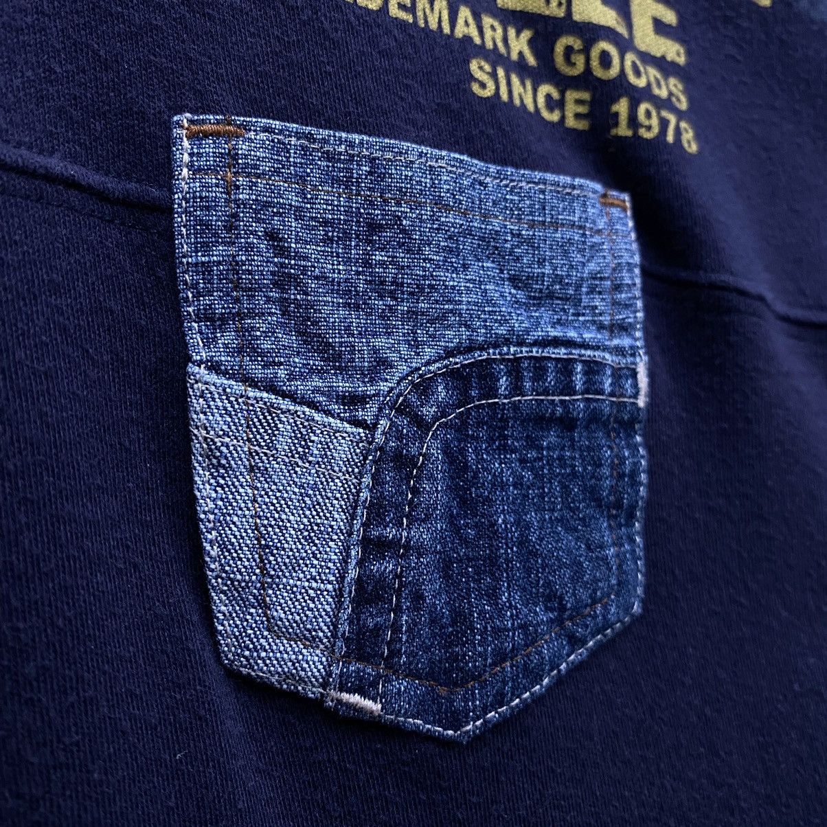 Pelle Pelle Vintage Pelle Pelle Hip Hop T-Shirt Ringer XL Denim Pocket Size US XL / EU 56 / 4 - 4 Thumbnail