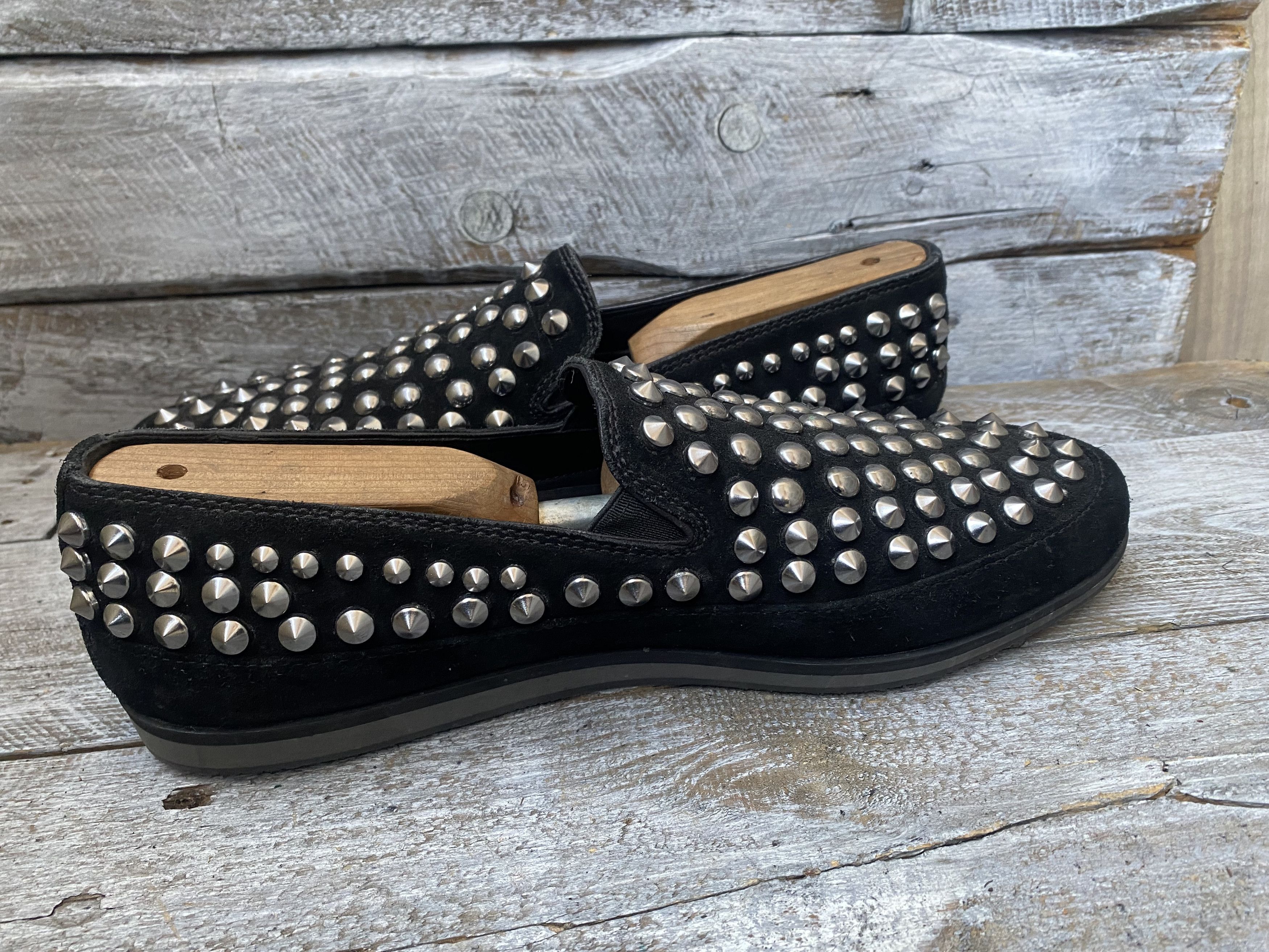 Prada Prada studded,spiked slip on leather shoes Size US 8 / EU 41 - 11 Thumbnail