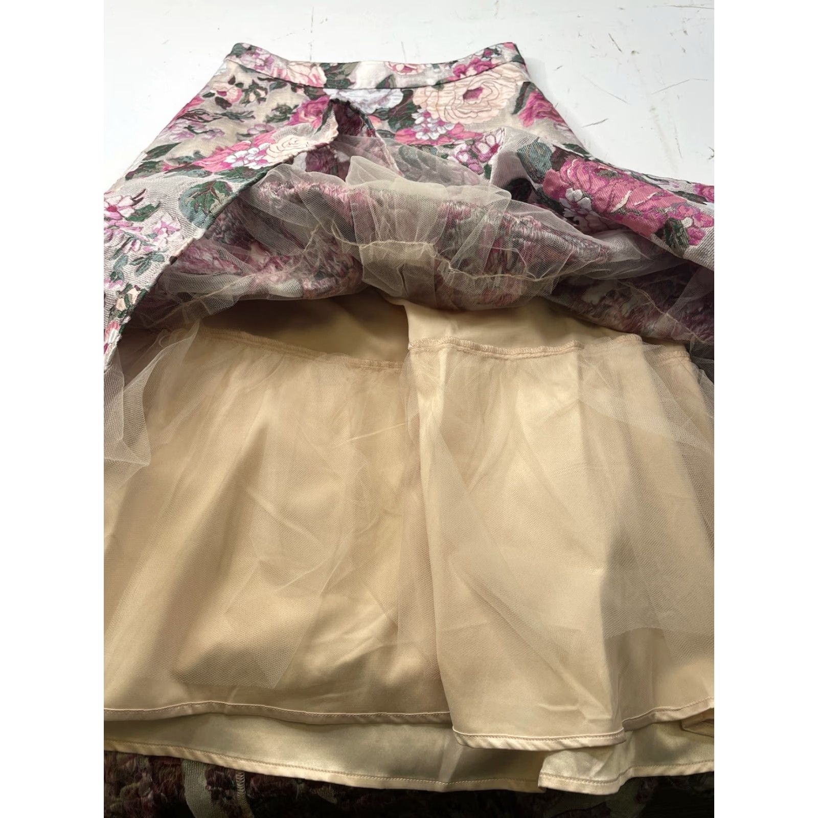 Badgley Mischka VINTAGE Badgley Mischka Skirt Hi-Low Formal NWT ALMA Lace Floral Pink 0 Womens Size 25" / US 0 / IT 36 - 4 Thumbnail