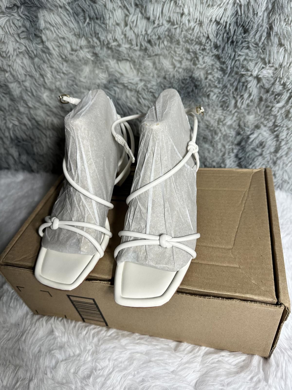 Other Marc Fisher White Strappy Block Heel Sandals Size US 8 / IT 38 - 2 Thumbnail