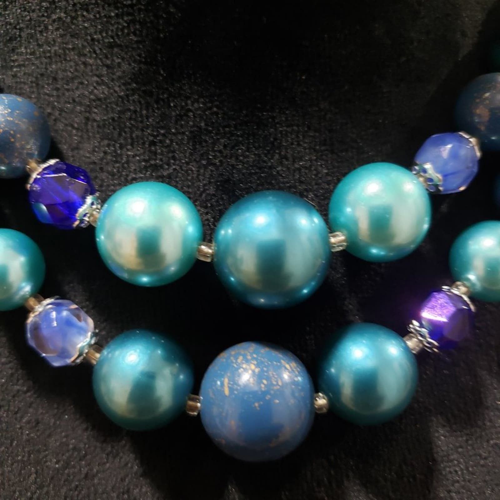 Other Womens Fashion Double Strand Pearl Rhinestones Bead Necklace Size ONE SIZE - 4 Thumbnail