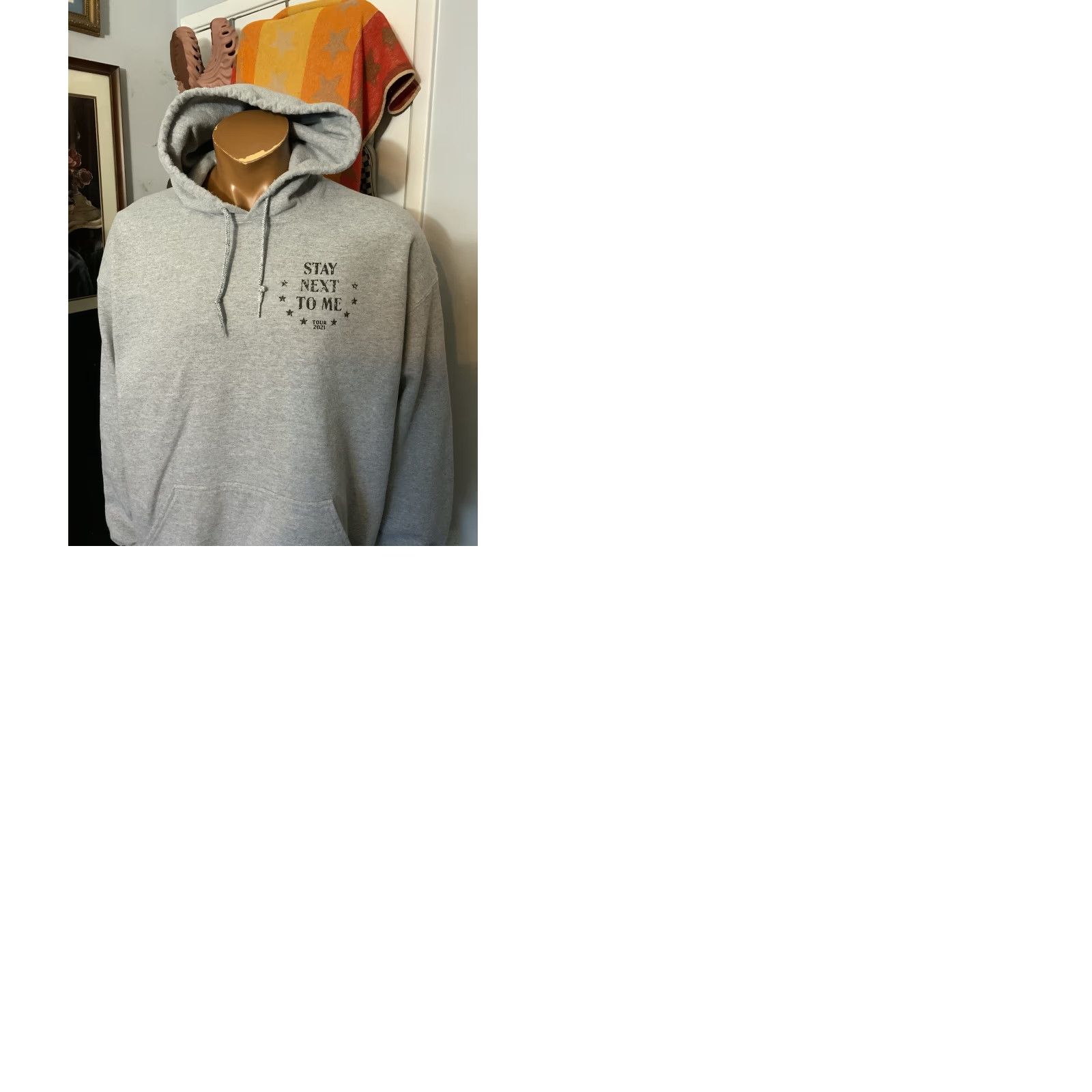 Vintage Chelsea Cutler Stay Next To Me Tour Quinn XCII Concert Official Merch Hoodie XL Size US XL / EU 56 / 4 - 9 Thumbnail