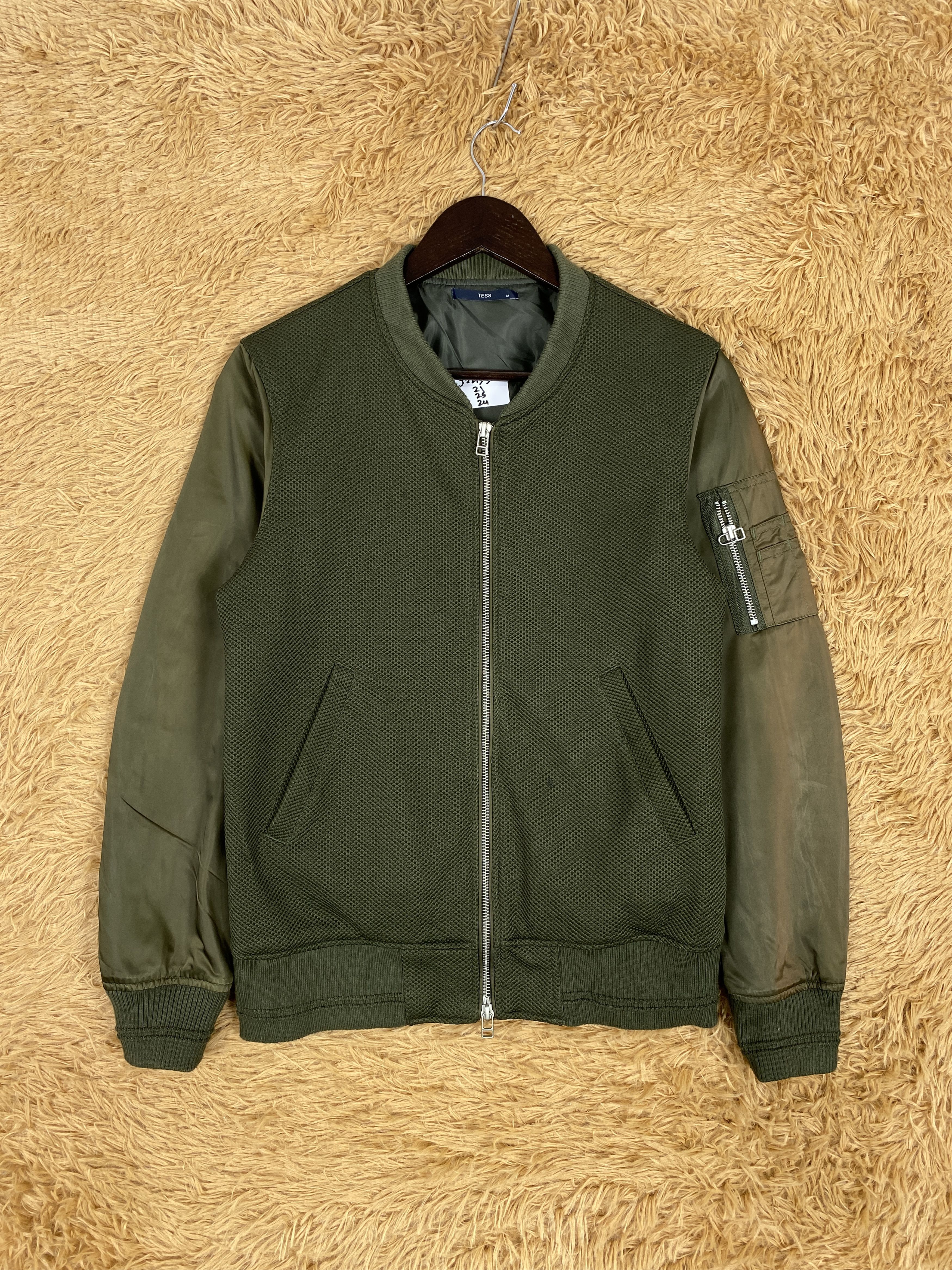 Japanese Brand Vintage Tess Japanese Brand Bombers Jacket PJ2455 Size US S / EU 44-46 / 1 - 1 Thumbnail