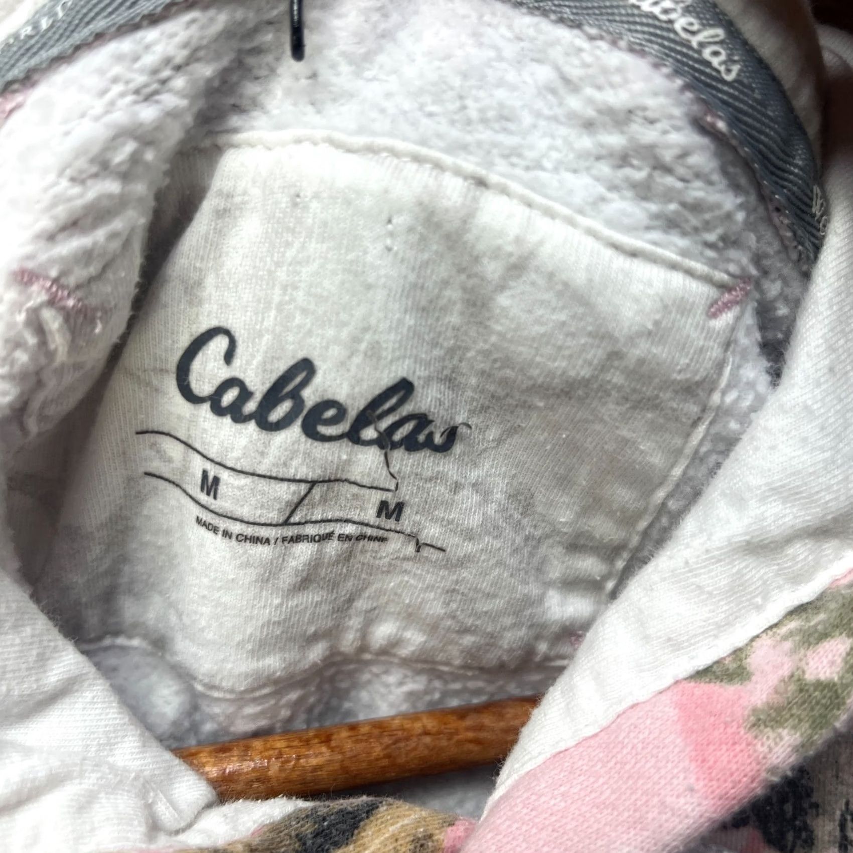 Vintage VINTAGE Cabela'S Hoodie Womens M Pink Tree Camo Size M / US 6-8 / IT 42-44 - 4 Thumbnail
