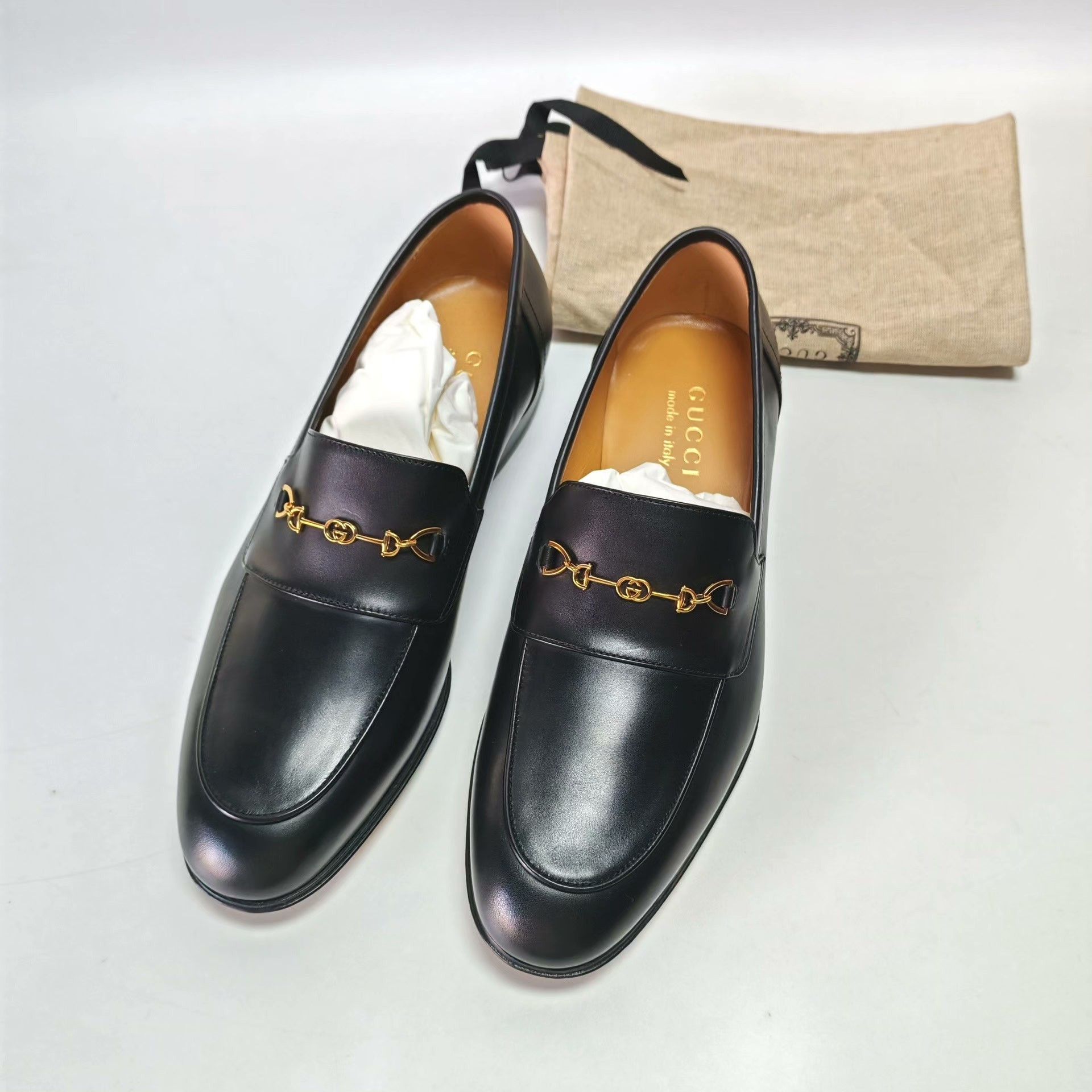 Gucci Gucci Men's Black Leather Loafers Size US 6.5 / EU 39-40 - 1 Thumbnail