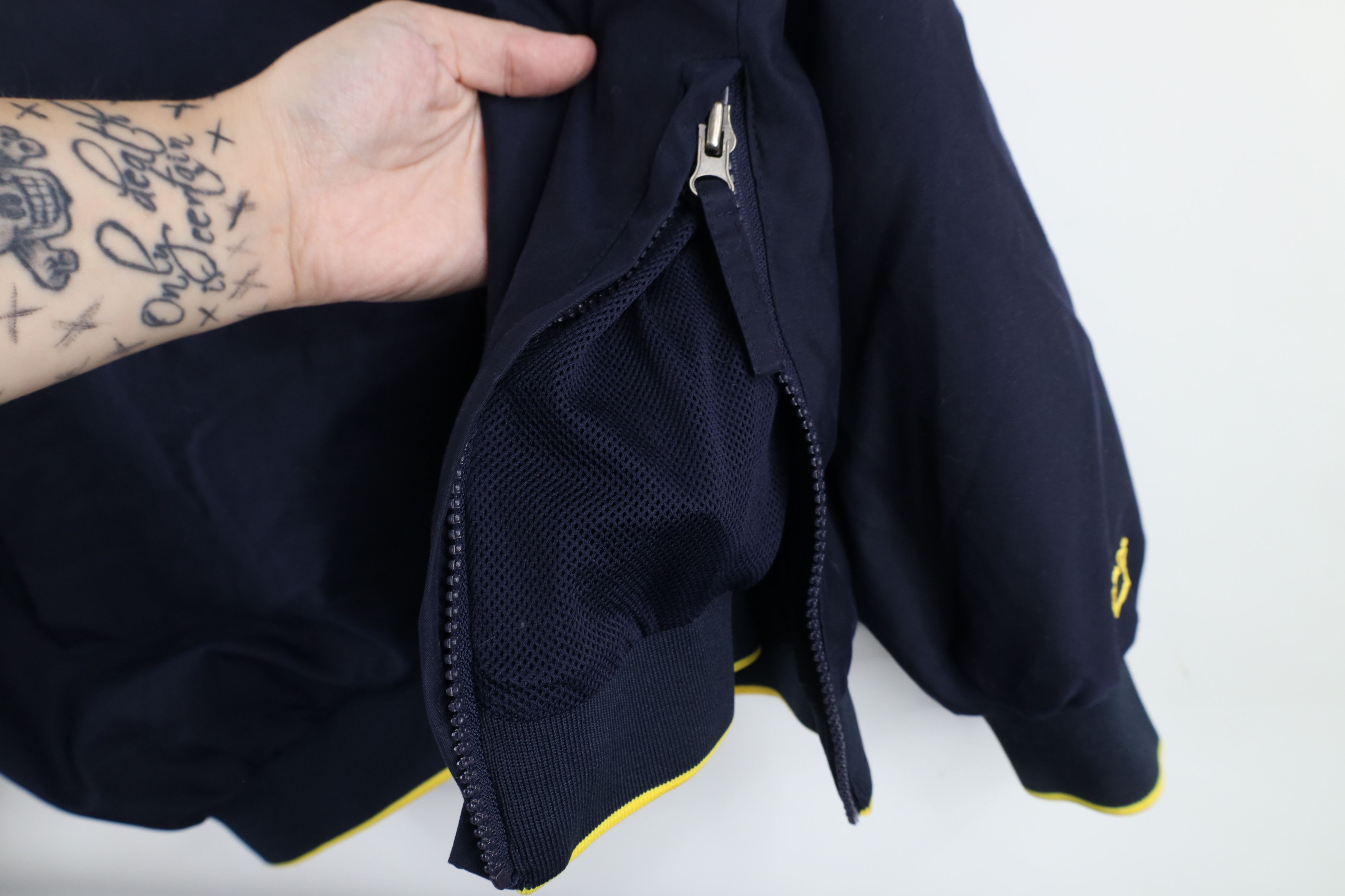 Vintage Vintage 90s Out University of Michigan Pullover Jacket Blue Size US M / EU 48-50 / 2 - 9 Thumbnail