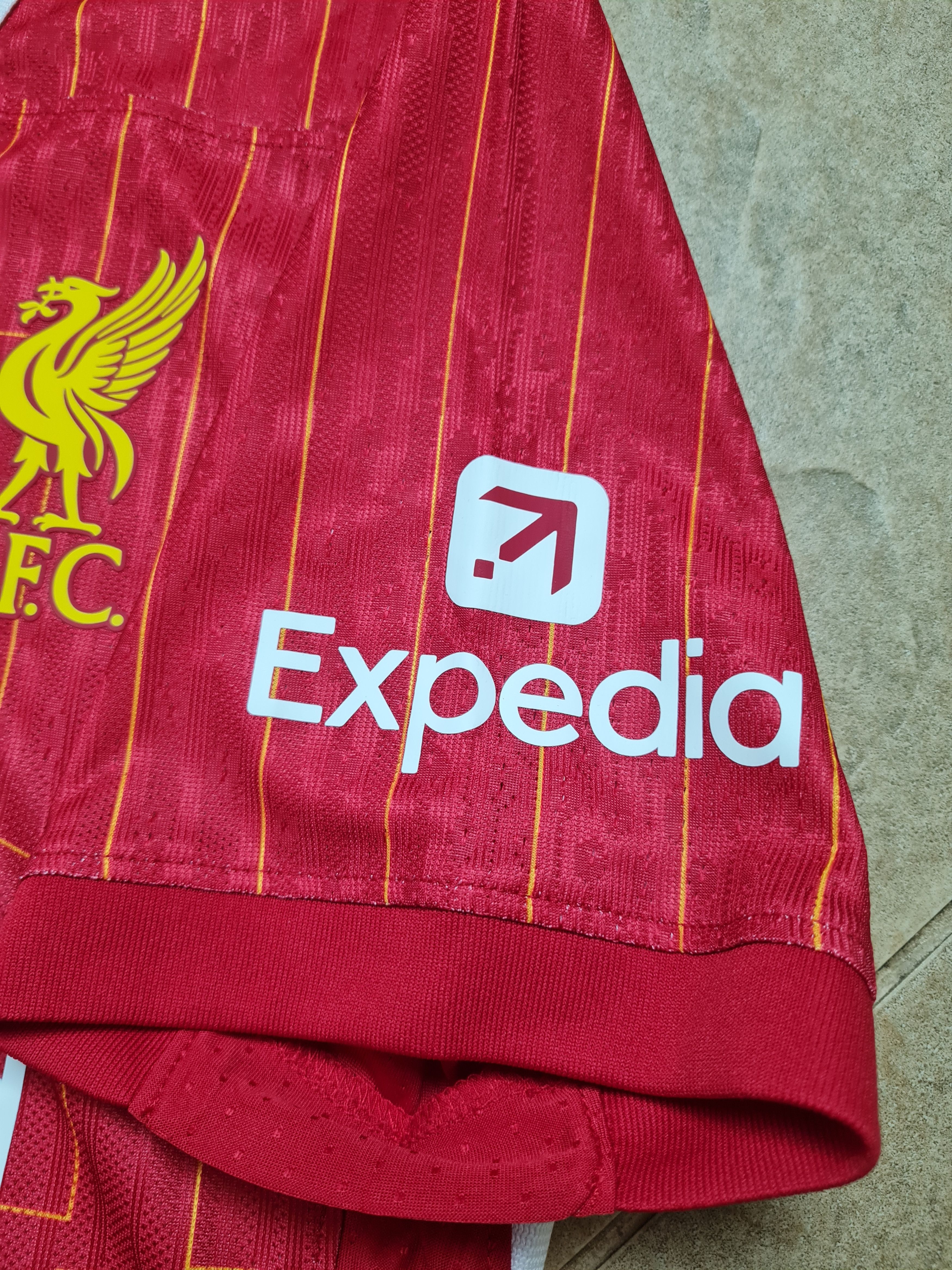 Nike Nike Liverpool FC 2024/25 Home Jersey Match Day Dri-FIT ADV Size US S / EU 44-46 / 1 - 17 Thumbnail