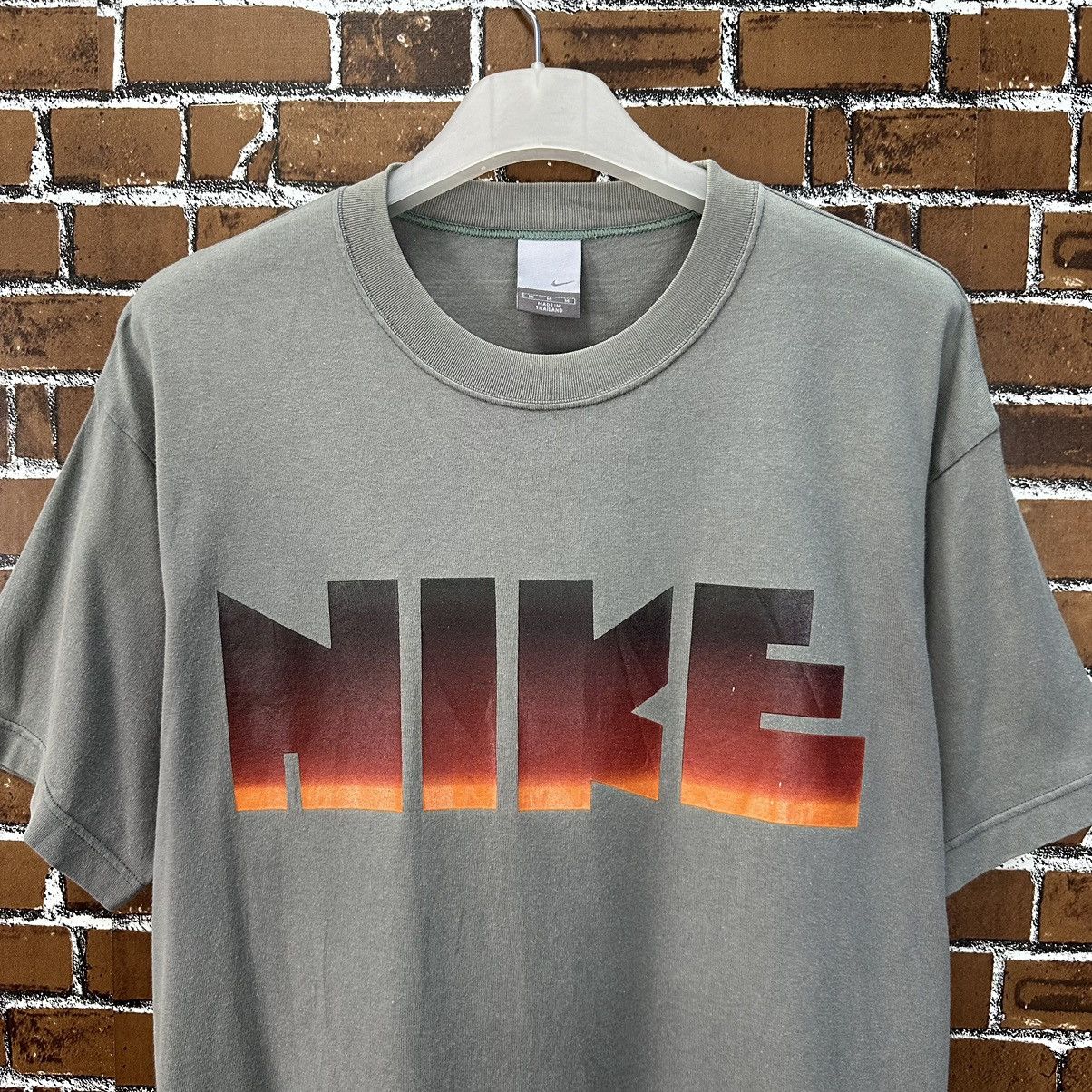 Nike Vintage Nike 80s Block Logo Tshirt A863 Size US M / EU 48-50 / 2 - 2 Thumbnail