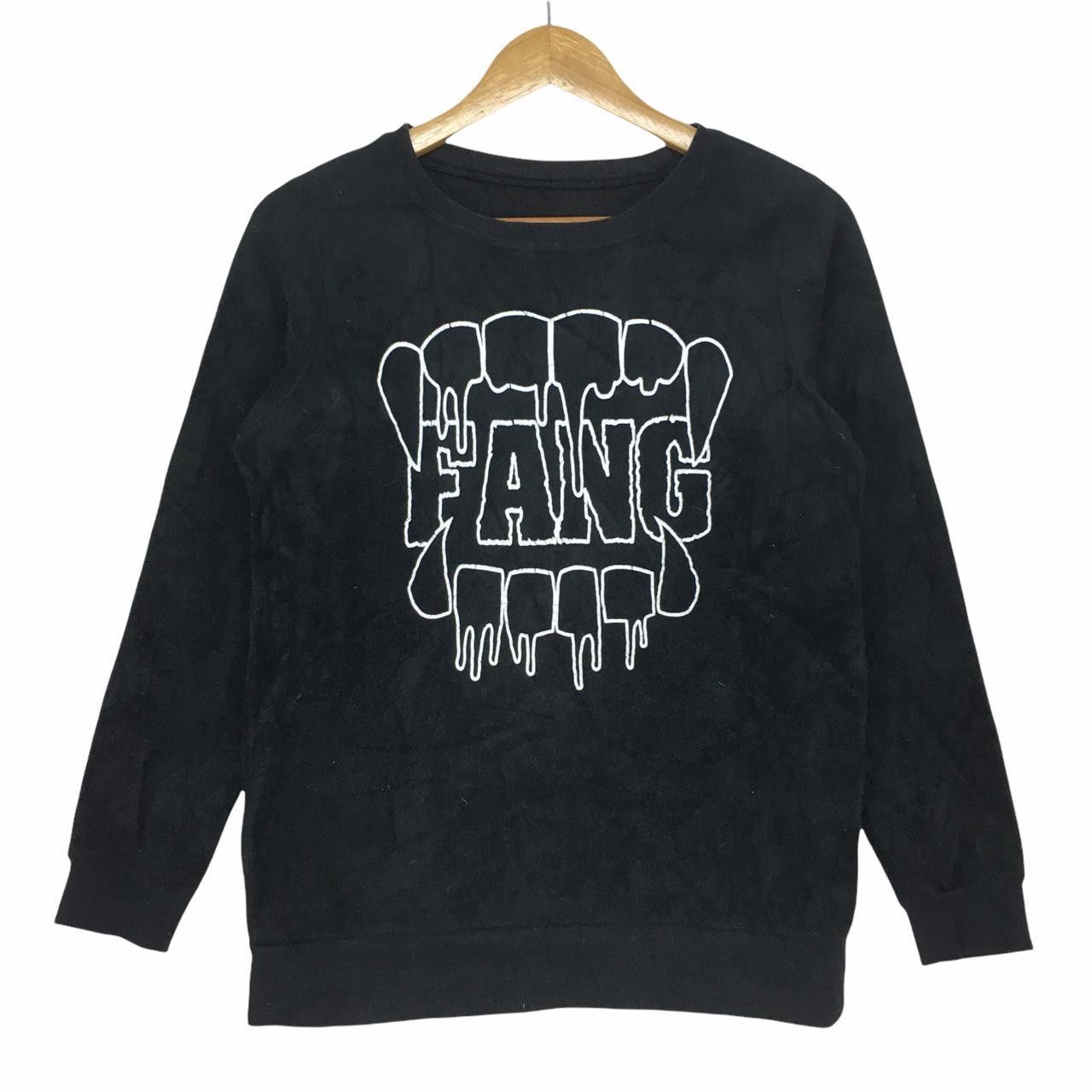 Vintage Vtg WORLD WIDE LOVE Fang Crewneck Fleece Sweatshirt Big Logo Size US S / EU 44-46 / 1 - 1 Thumbnail