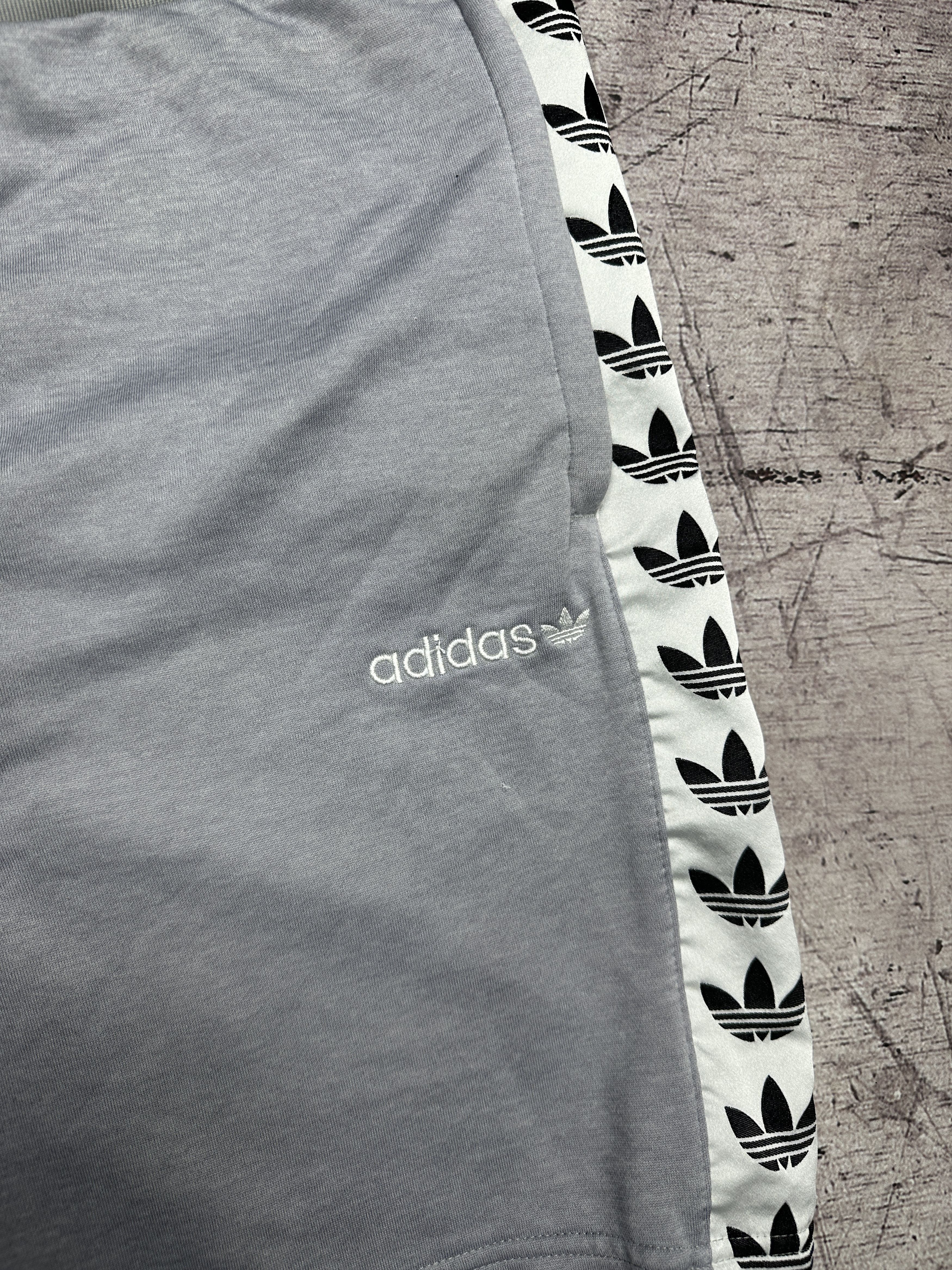 Adidas Adidas Mens Shorts Size US 34 / EU 50 - 3 Thumbnail