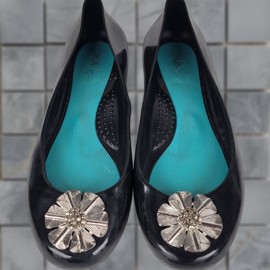 Vintage OKA b Ballet Flats Charcoal Black Jelly Medallion Skimmers Size 9 Women Flat Slip On Round Toe Casual Rubber Upper Medallion Accent, 9 Size US 7 / IT 37 - 1 Thumbnail