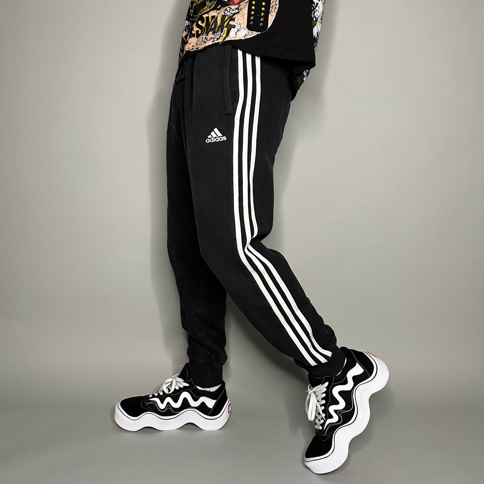 Adidas Vintage Y2K Adidas Joggers Mens S Relaxed Black Sweatpants Size US 30 / EU 46 - 1 Thumbnail