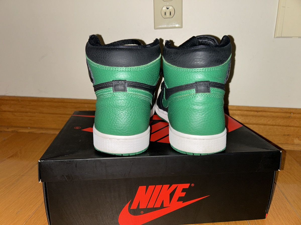 Jordan Brand × Nike Air Jordan 1 Retro High Pine Green Black Size US 9 / EU 42 - 9 Thumbnail