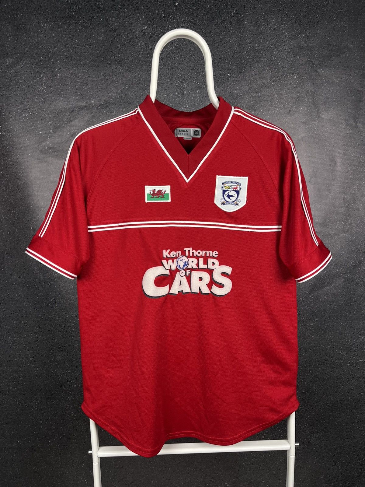 Vintage Cardiff city vintage 2001 2002 third soccer football jersey Size US S / EU 44-46 / 1 - 1 Thumbnail