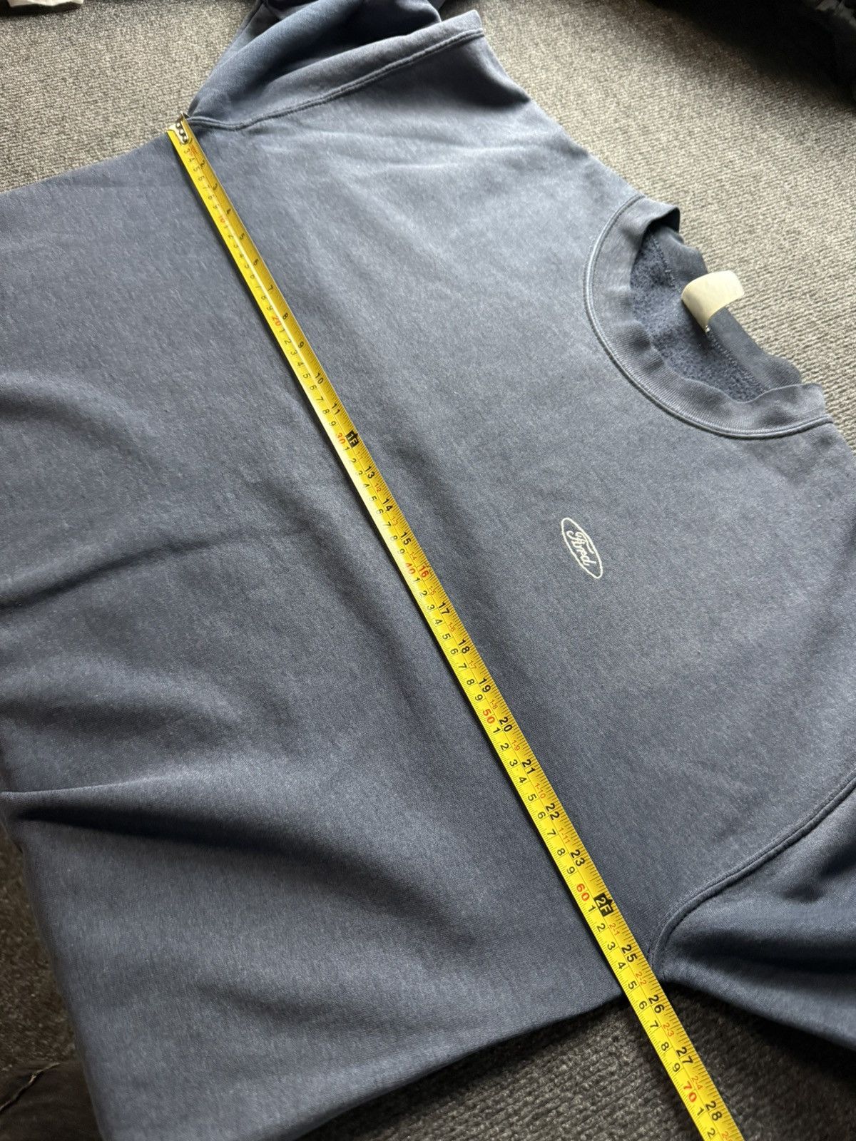 Ford 90s Vintage Ford Small Logo Embroidered Crewneck Sweatshirt Size US L / EU 52-54 / 3 - 18 Thumbnail