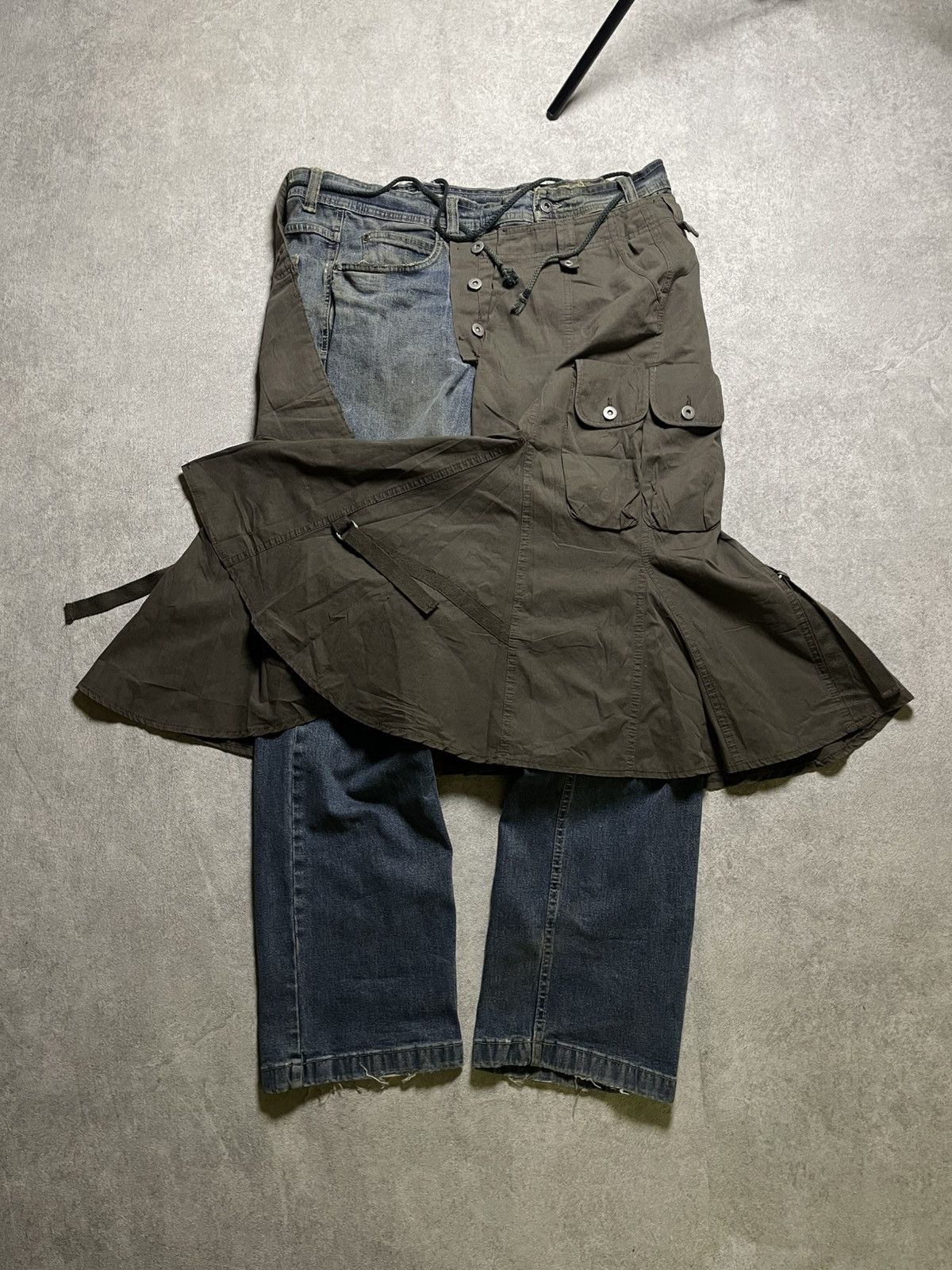 14th Addiction 2000s Skull 14th Addiction Flared Jeans Mud Wash Distressed Size US 34 / EU 50 - 6 Thumbnail