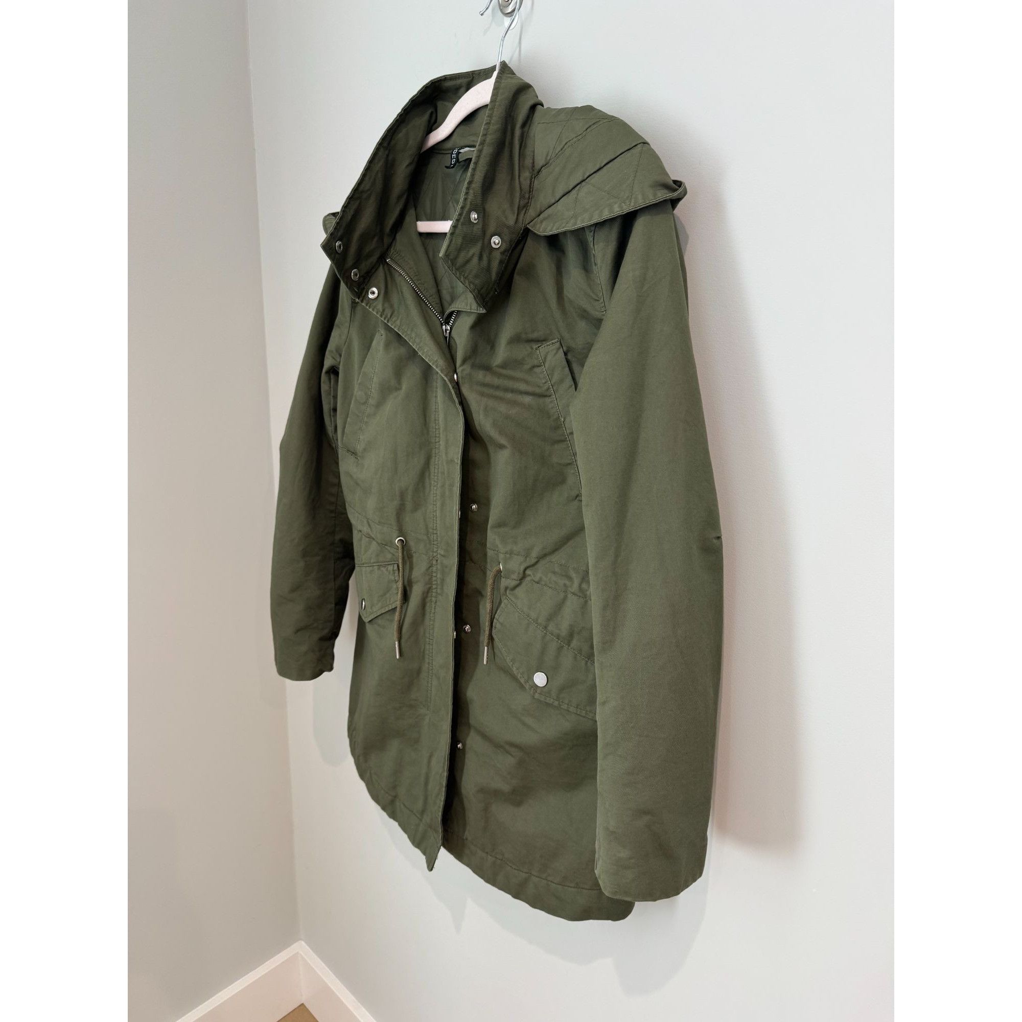 H&M Women's Divided by H&M hooded utility jacket, size medium Size M / US 6-8 / IT 42-44 - 10 Thumbnail