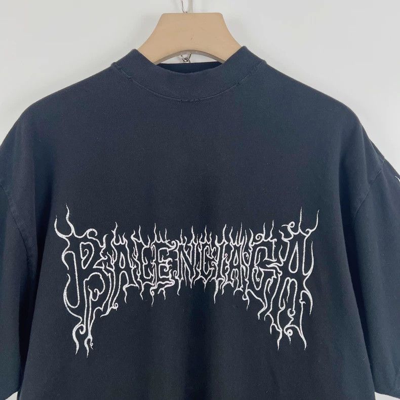 Balenciaga Balenciaga Black gothic flame lettering logo short sleeve Size US S / EU 44-46 / 1 - 4 Thumbnail