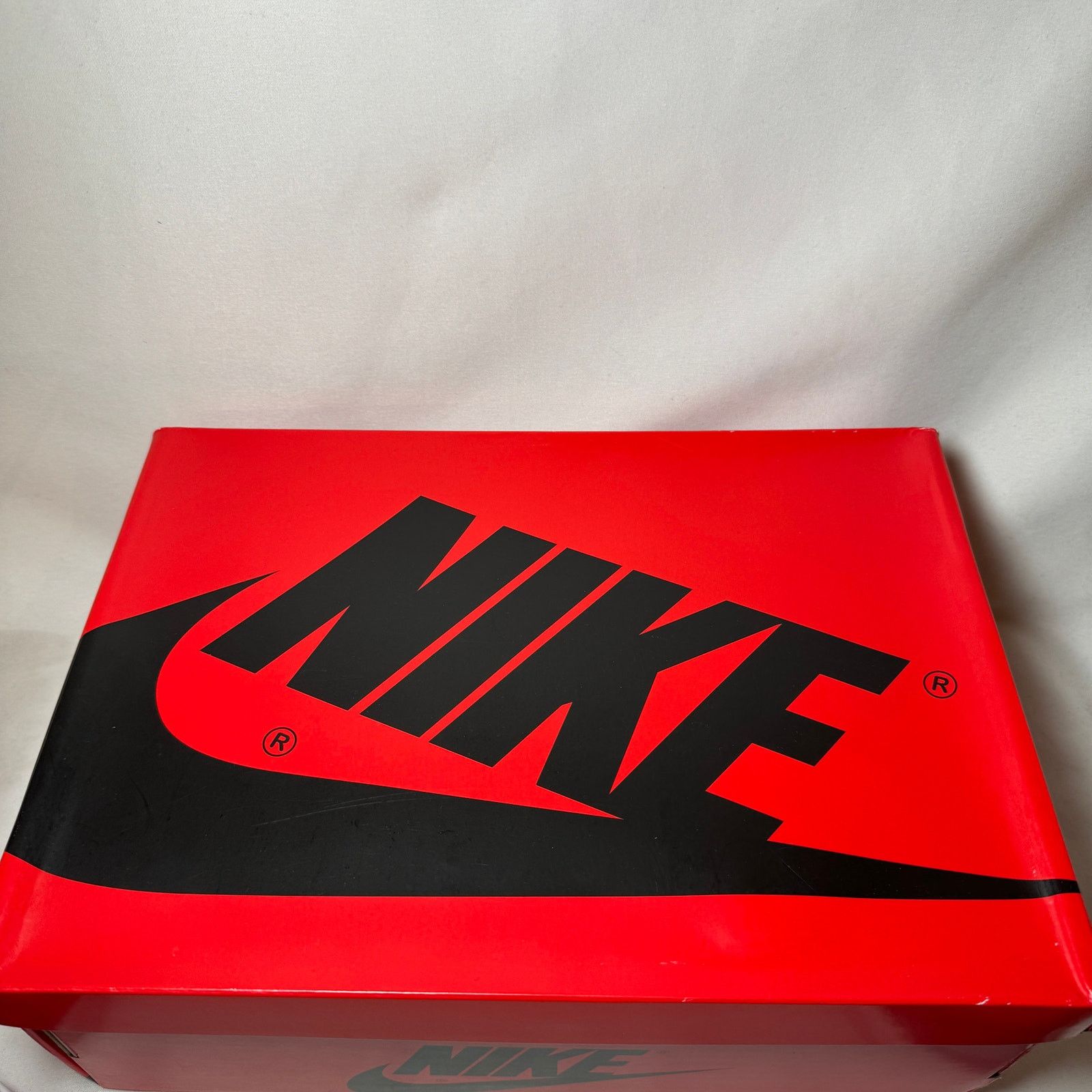 Jordan Brand × Nike Size 9 - Wmns Air Jordan 1 Retro High OG Satin Bred 2023 Size US 9 / IT 39 - 12 Thumbnail