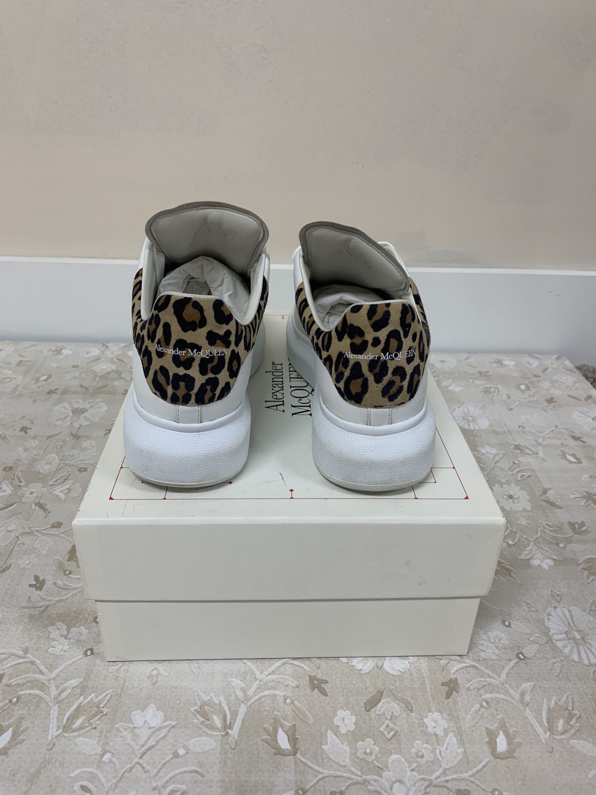 Alexander McQueen Alexander McQueen Oversized Sneakers White Leopard Size US 9 / IT 39 - 3 Thumbnail