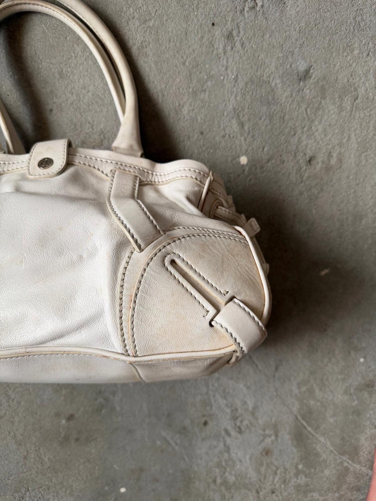 Celine Celine Leather Shoulder Bag White Size ONE SIZE - 8 Thumbnail