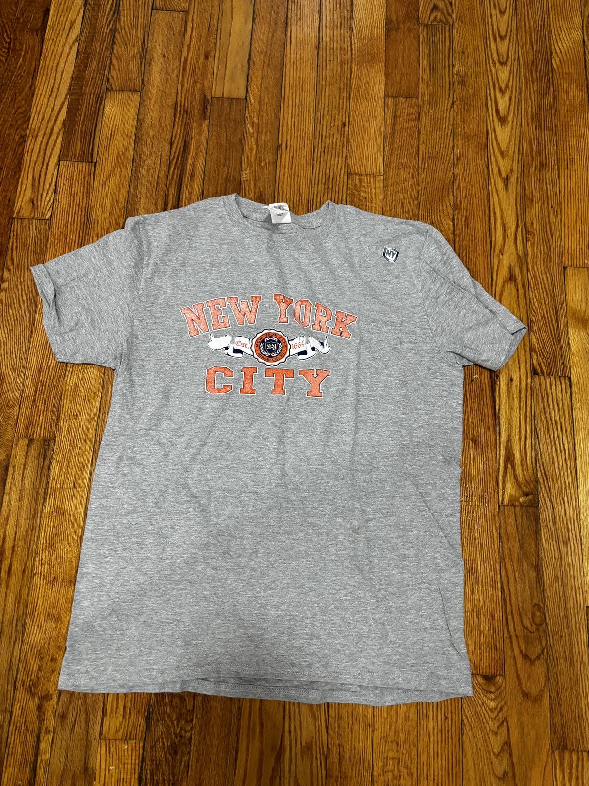 Vintage Vintage NYC Grey T shirt Size Large Size US L / EU 52-54 / 3 - 1 Thumbnail