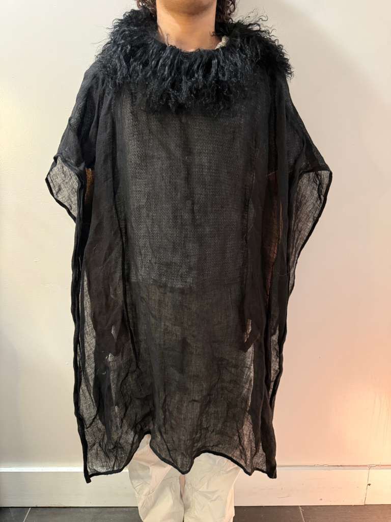 Other Black linen Poncho with real Mongolian Fur Neckline Size US XS / EU 42 / 0 - 9 Thumbnail