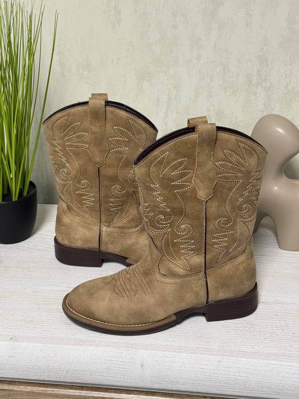 Western Rise VTG Women's suede western boots H&M Cowboy Size 37 Hype 00s Size US 7 / IT 37 - 3 Thumbnail