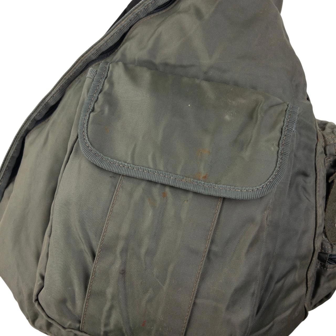Gap Vintage GAP Cargo Sling Bag Size ONE SIZE - 7 Thumbnail